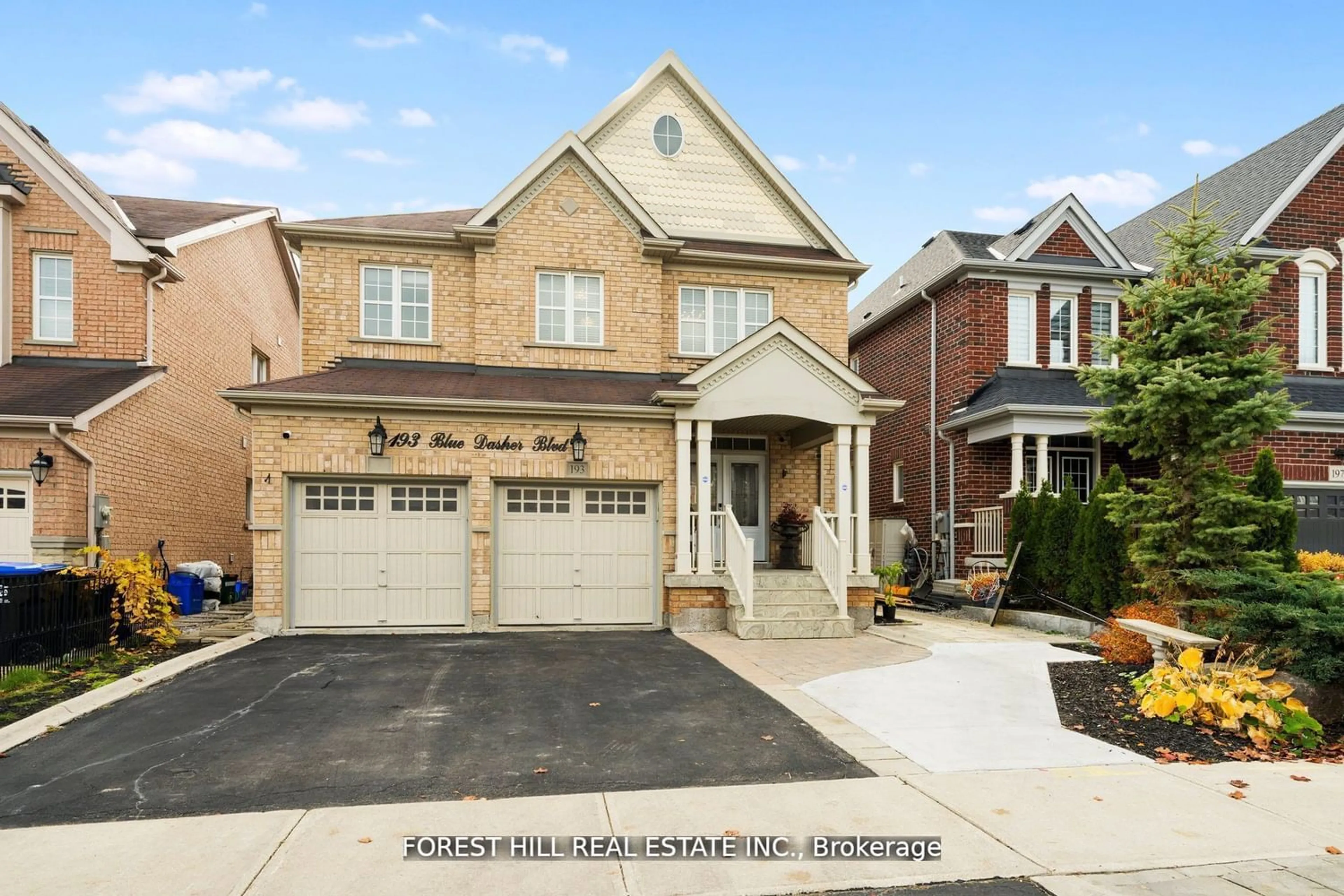 Home with brick exterior material for 193 Blue Dasher Blvd, Bradford West Gwillimbury Ontario L3Z 0H3