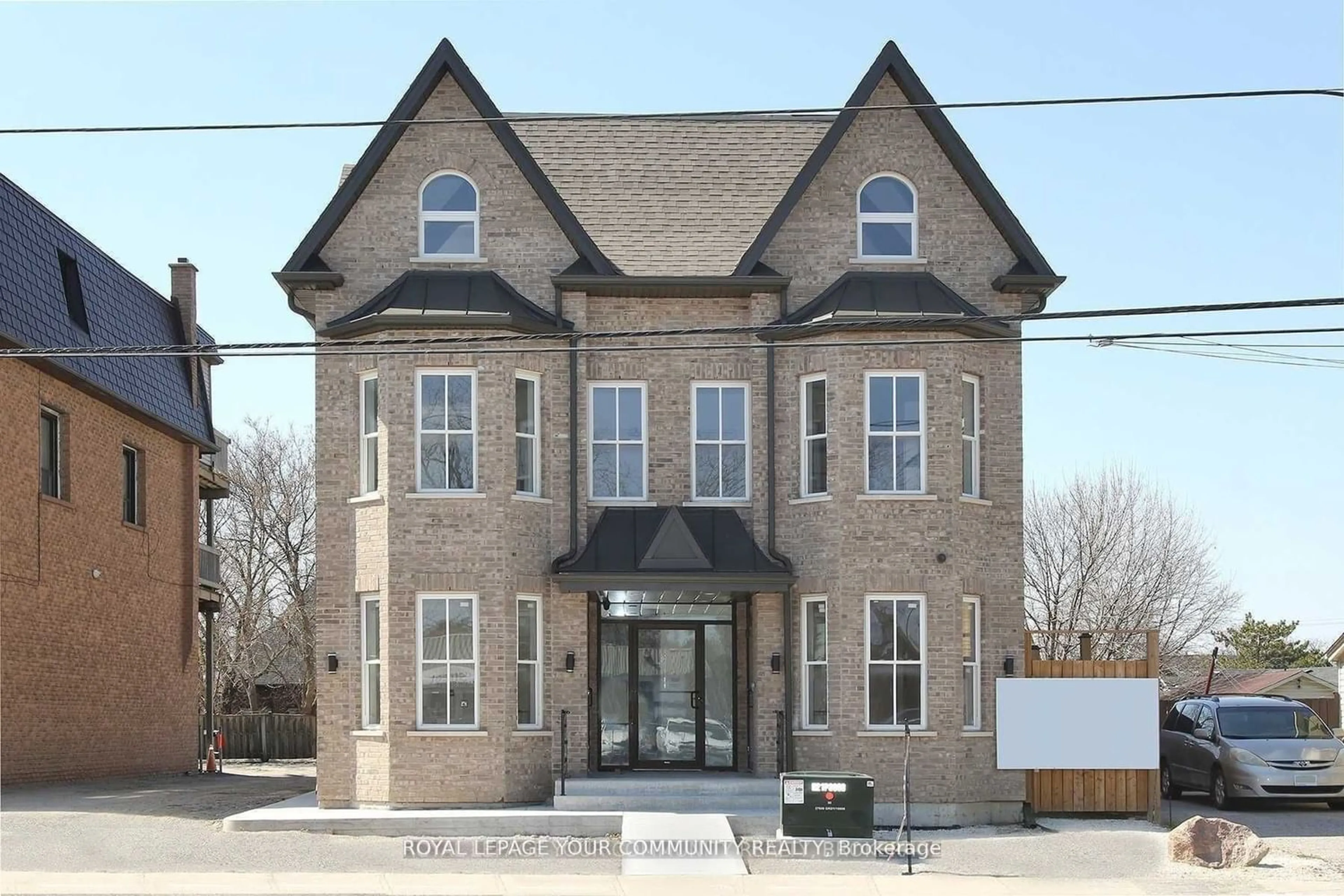 Home with brick exterior material for 352 Main St N St, Markham Ontario L3P 1Z1
