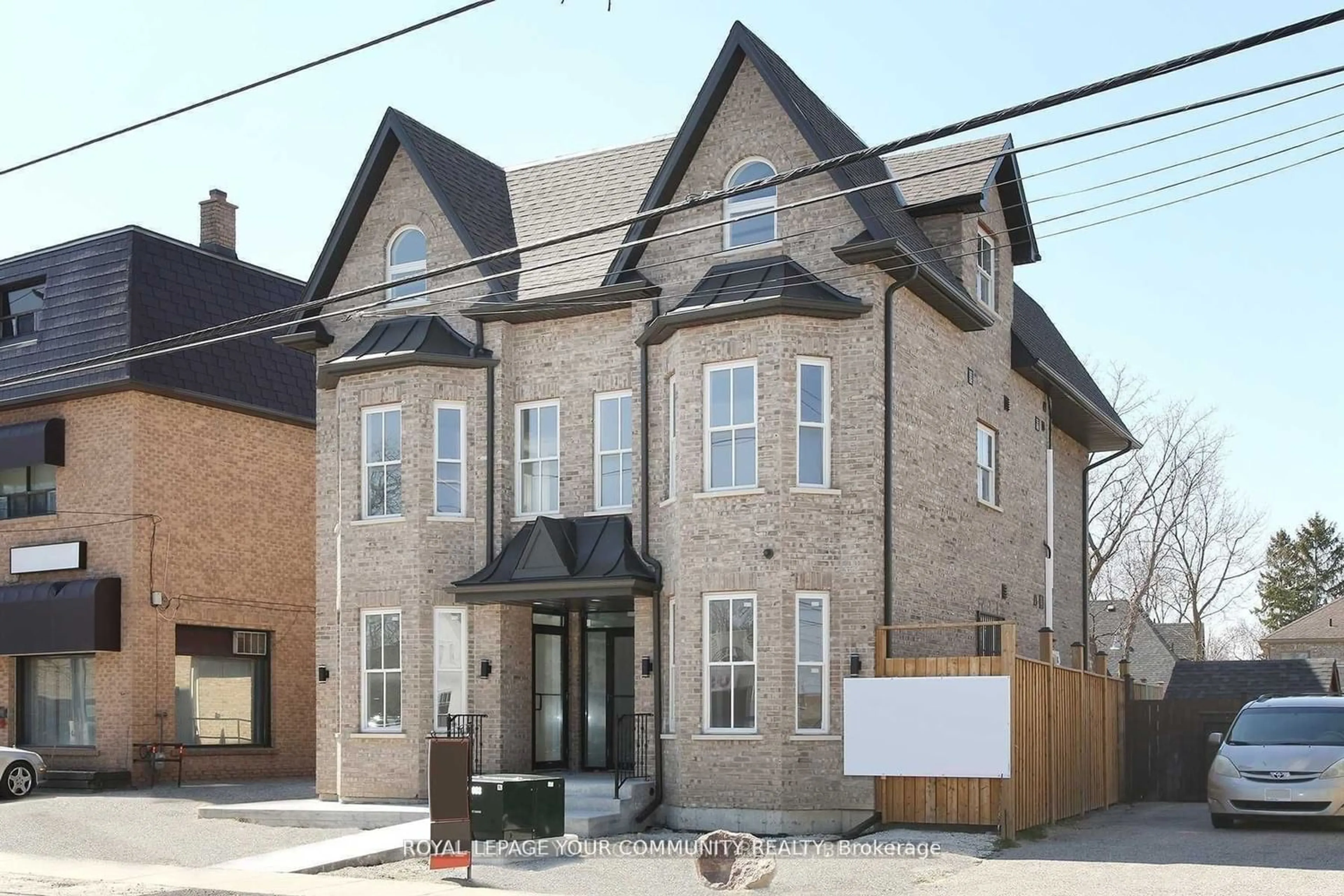 Home with brick exterior material for 352 Main St N St, Markham Ontario L3P 1Z1