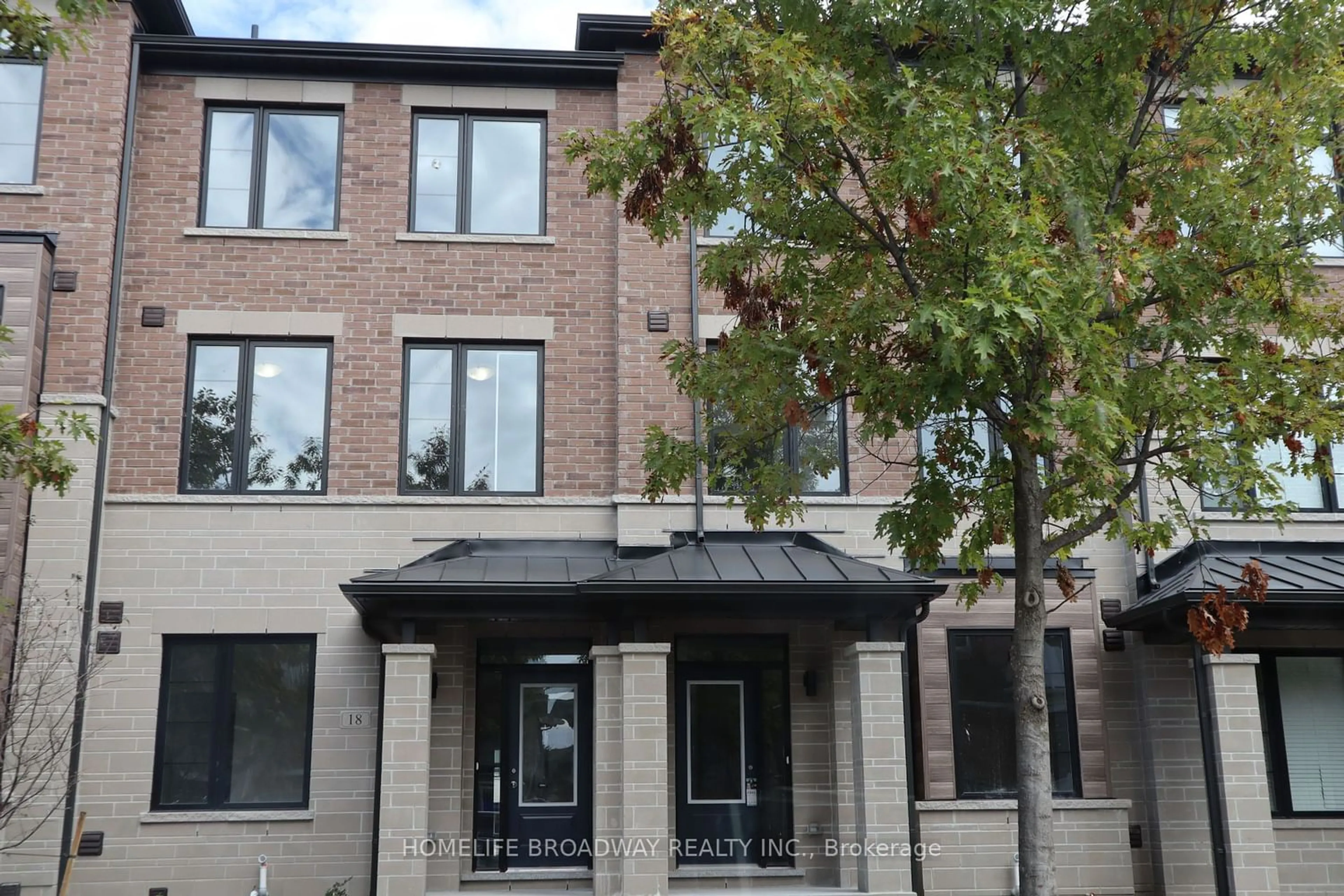 A pic from exterior of the house or condo for 18 Carole Bell Way, Markham Ontario L6E 2G7