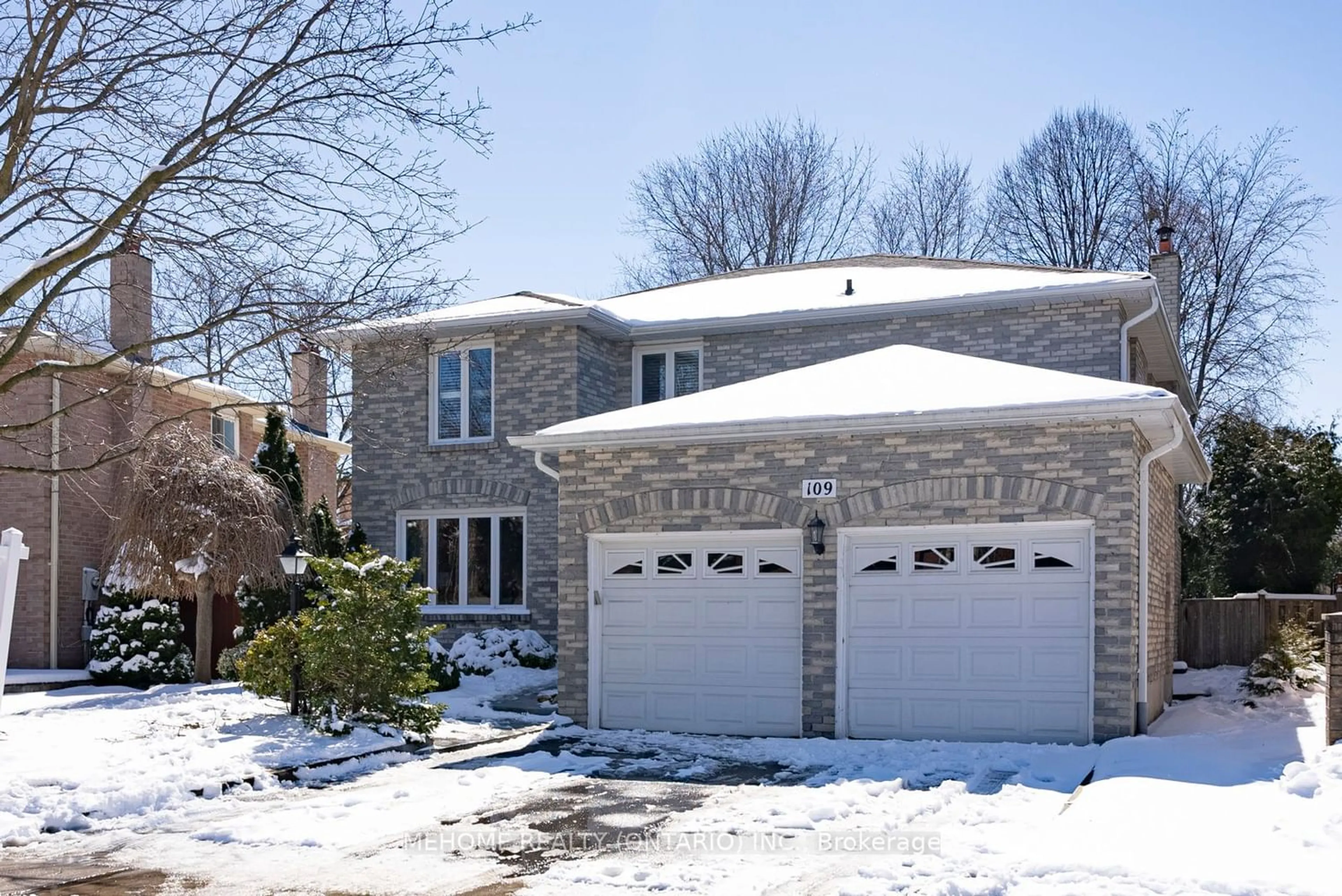 Home with stone exterior material for 109 Fincham Ave, Markham Ontario L3P 4E3