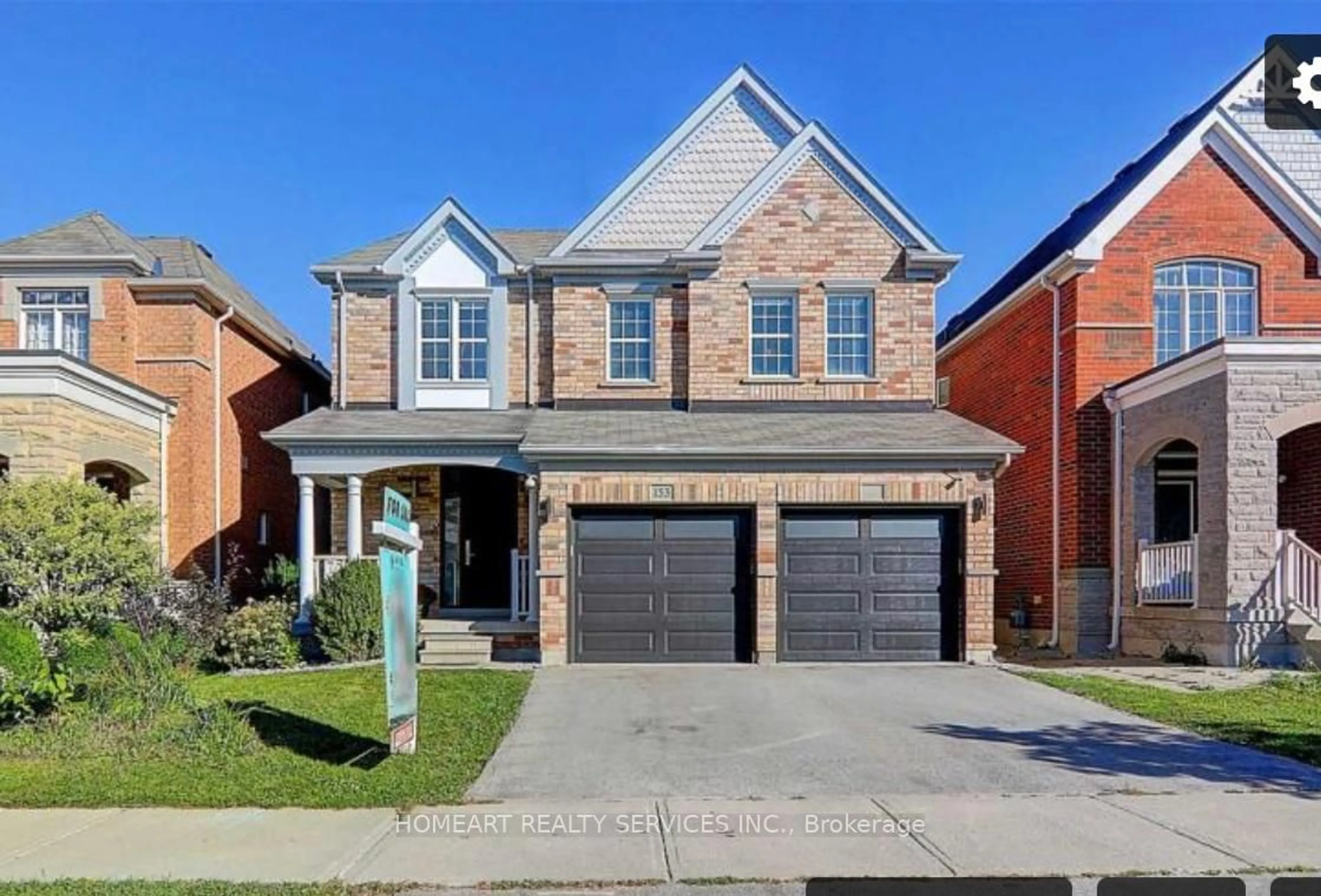 Home with brick exterior material for 153 Summerlyn Tr, Bradford West Gwillimbury Ontario L3Z 0E4