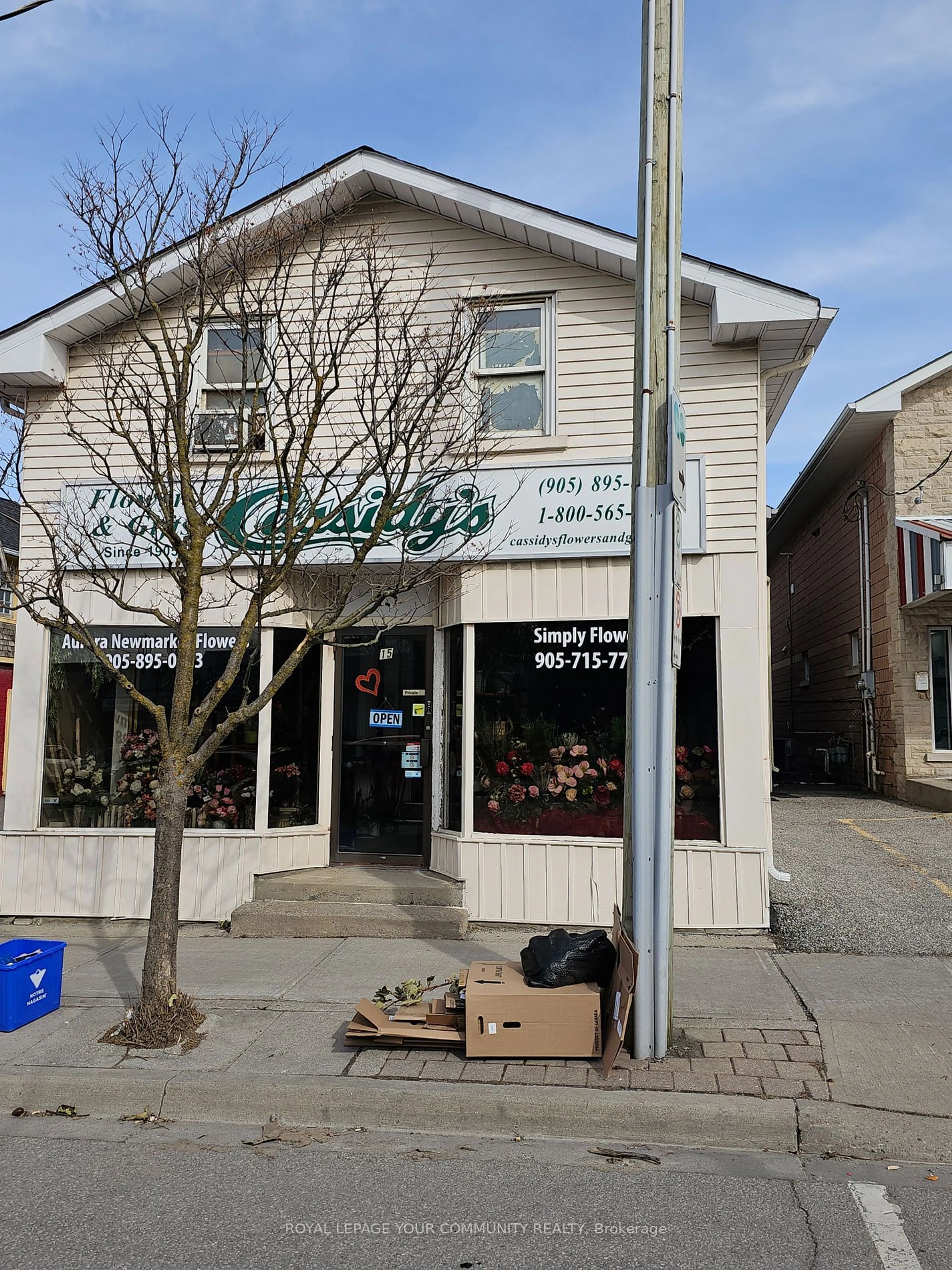 Outside view for 15 Main St, Newmarket Ontario L3Y 3Y1