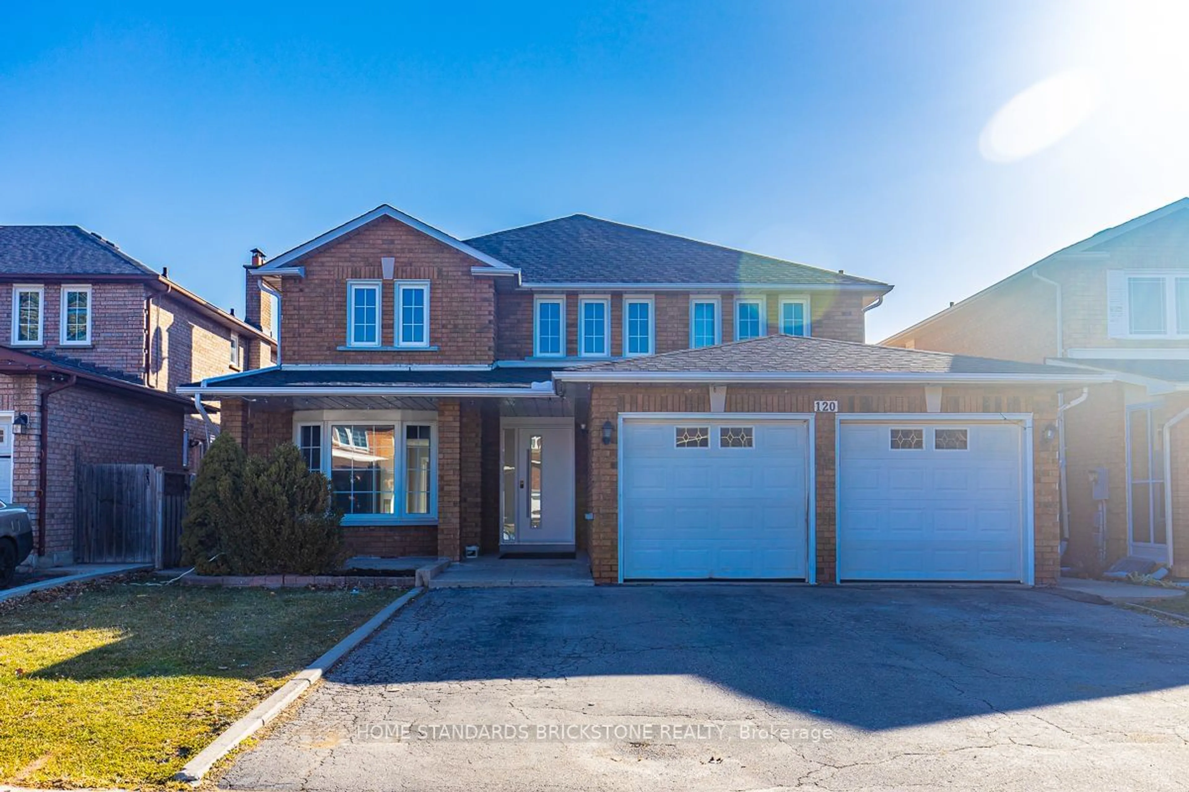 Home with brick exterior material for 120 Castlehill Rd, Vaughan Ontario L6A 1N7