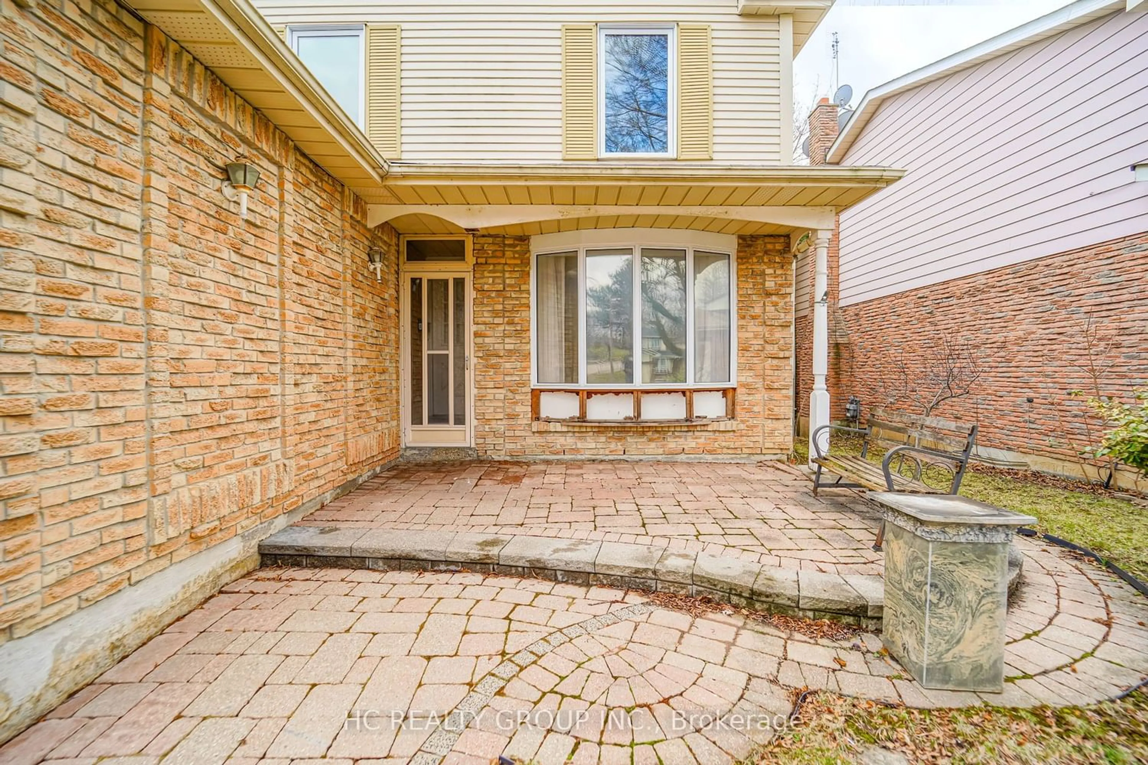 Home with brick exterior material for 59 Braeburn Dr, Markham Ontario L3T 4W7