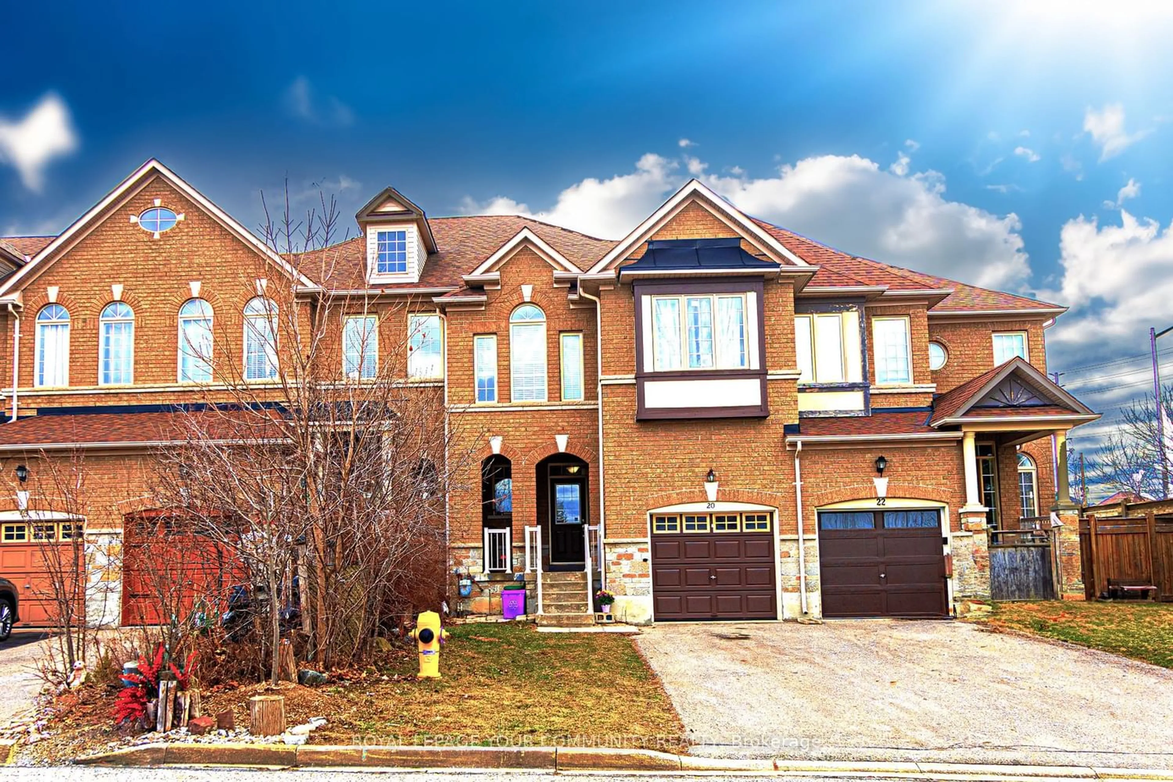 Home with brick exterior material for 20 Starwood Rd, Vaughan Ontario L4J 9H3