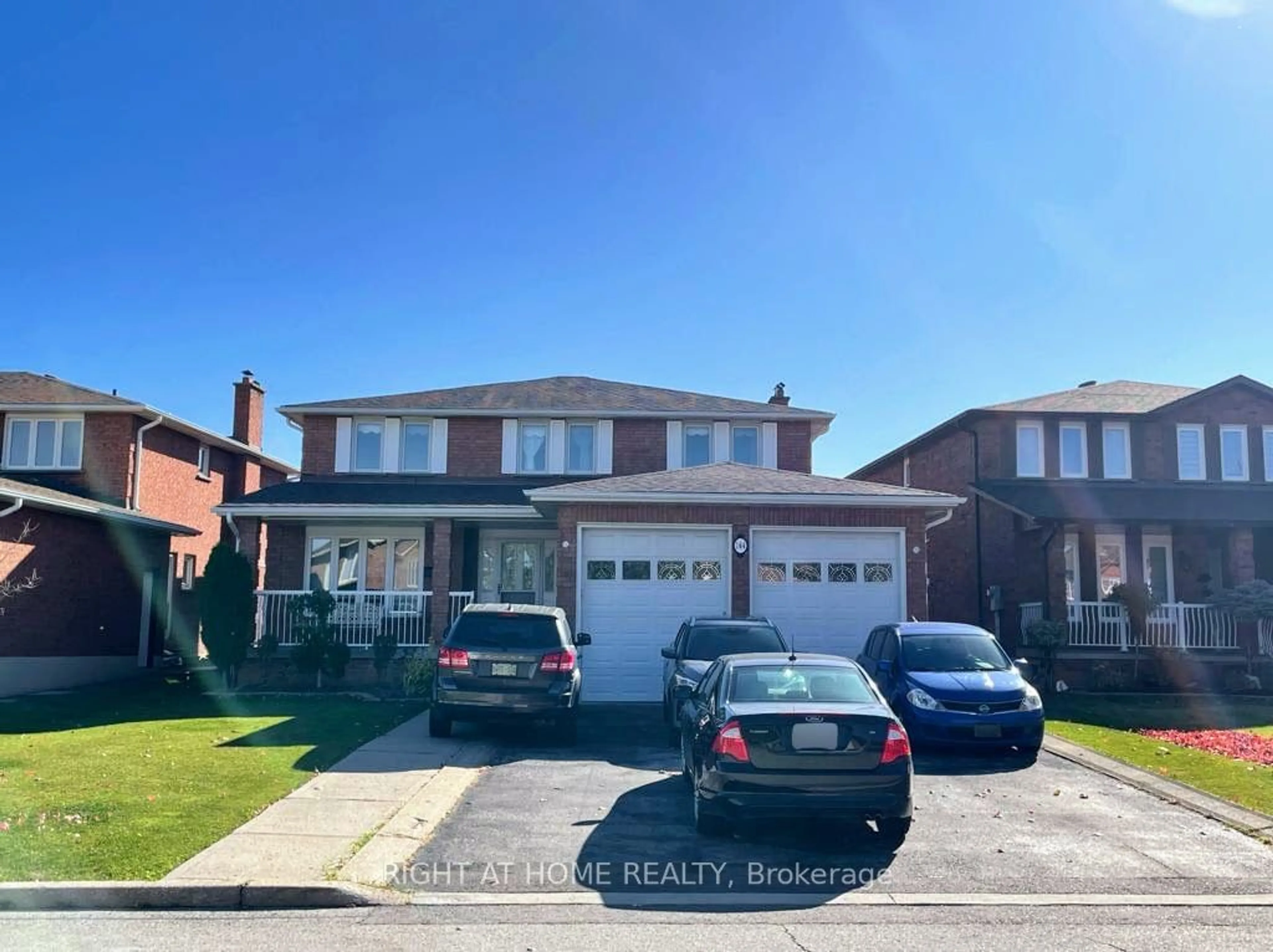 Frontside or backside of a home for 164 Saddle Tree Cres, Vaughan Ontario L4L 3W1
