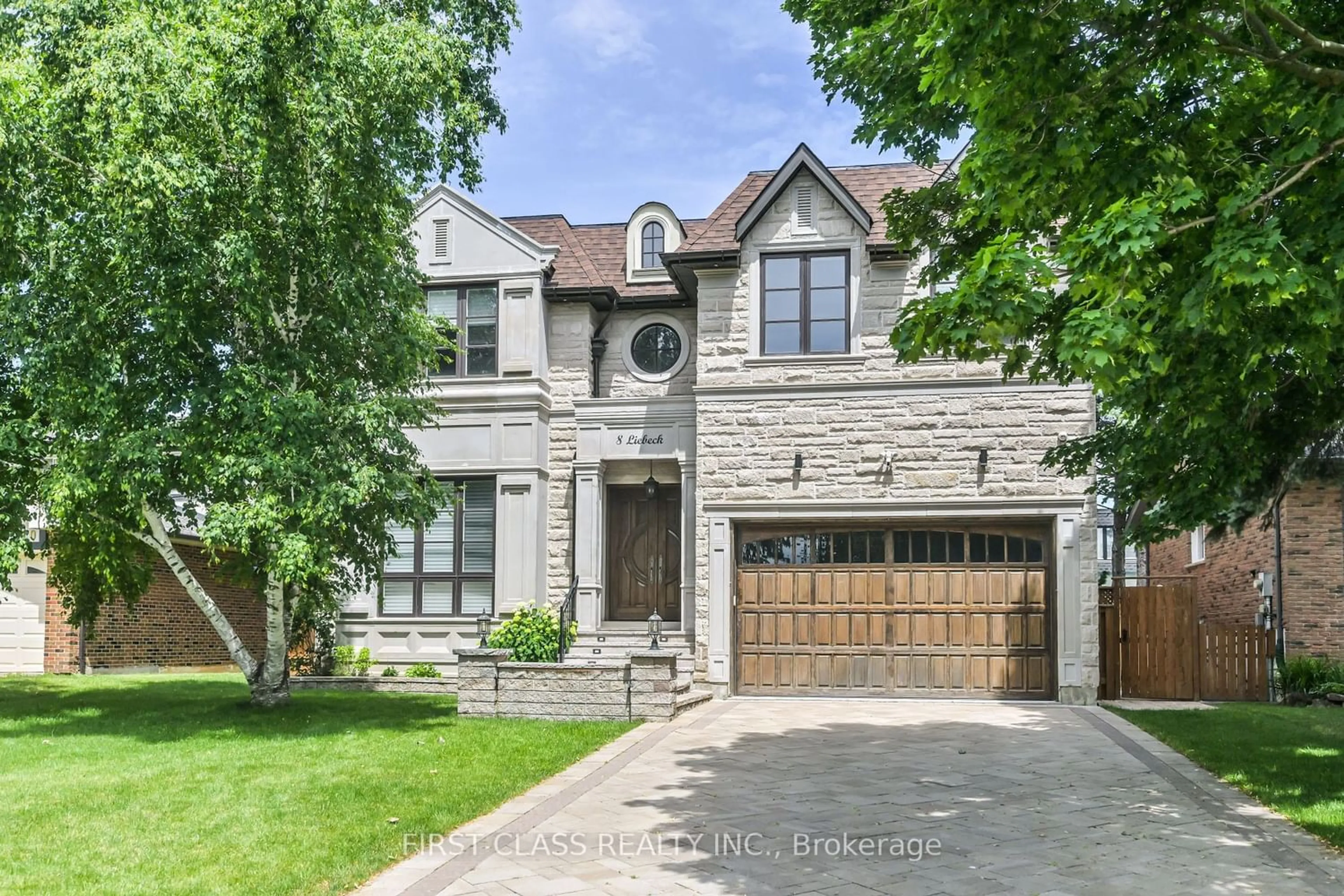 Home with brick exterior material for 8 Liebeck Cres, Markham Ontario L3R 1Y5