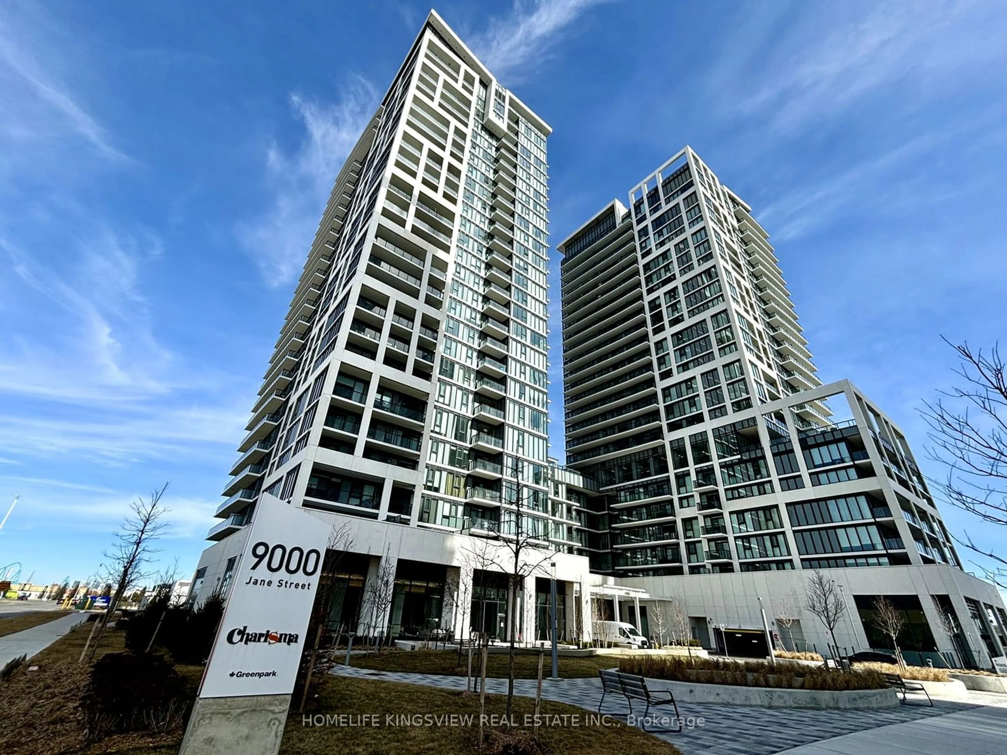 A pic from exterior of the house or condo for 9000 Jane St #521, Vaughan Ontario L4K 0M6