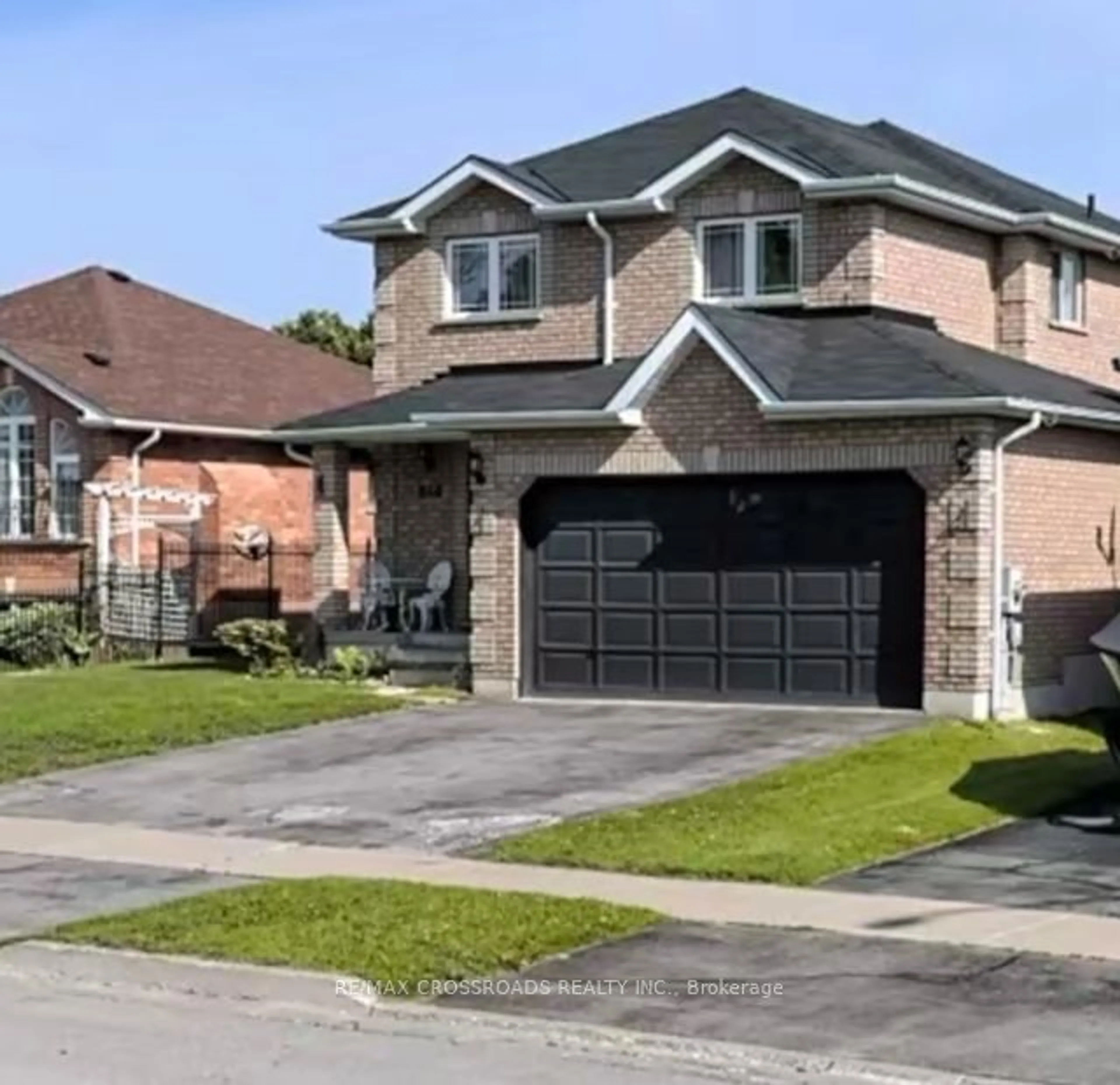Frontside or backside of a home for 840 Leslie Dr, Innisfil Ontario L9S 2B8