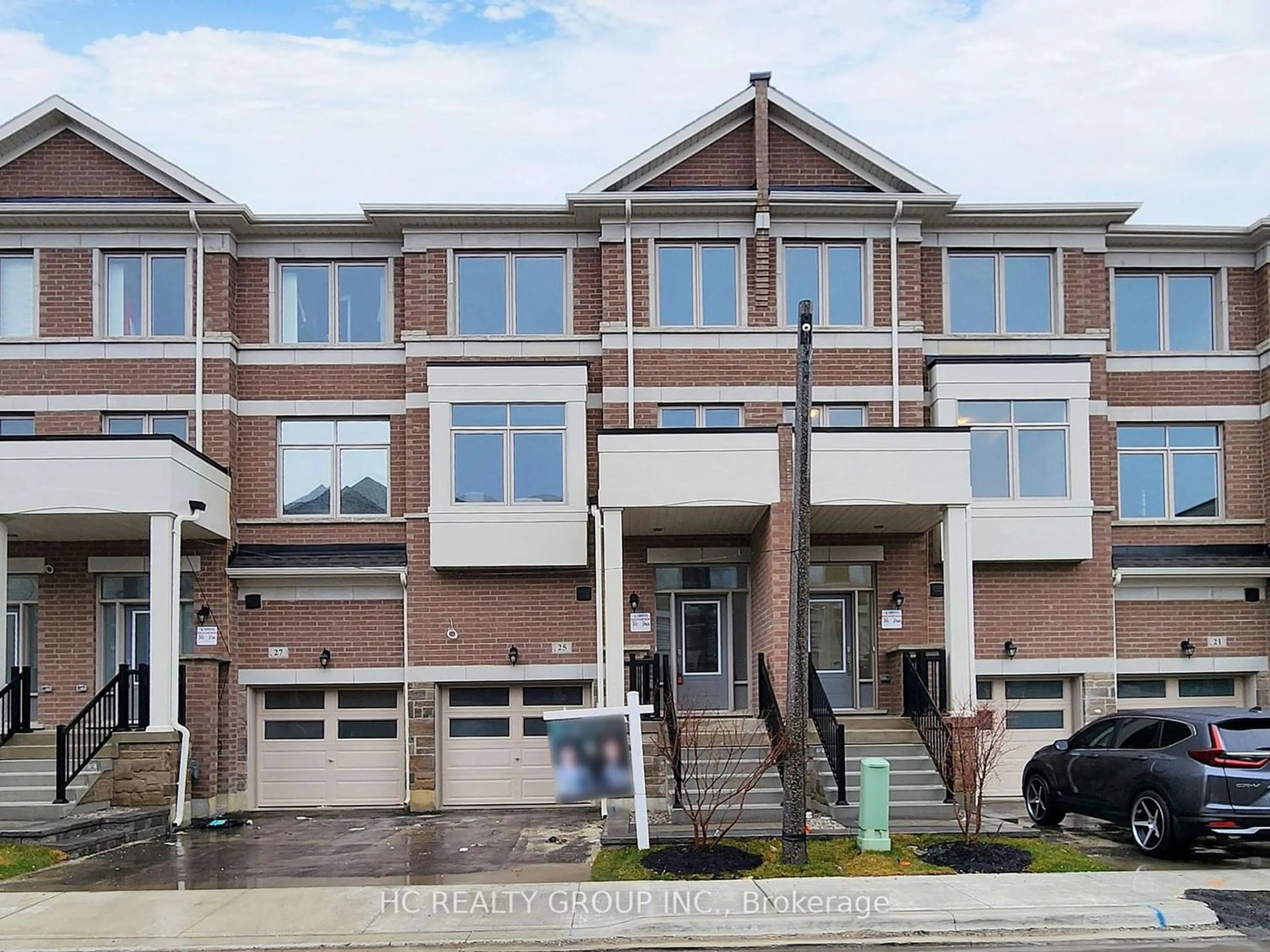 A pic from exterior of the house or condo for 25 Sissons Way, Markham Ontario L6B 1R2