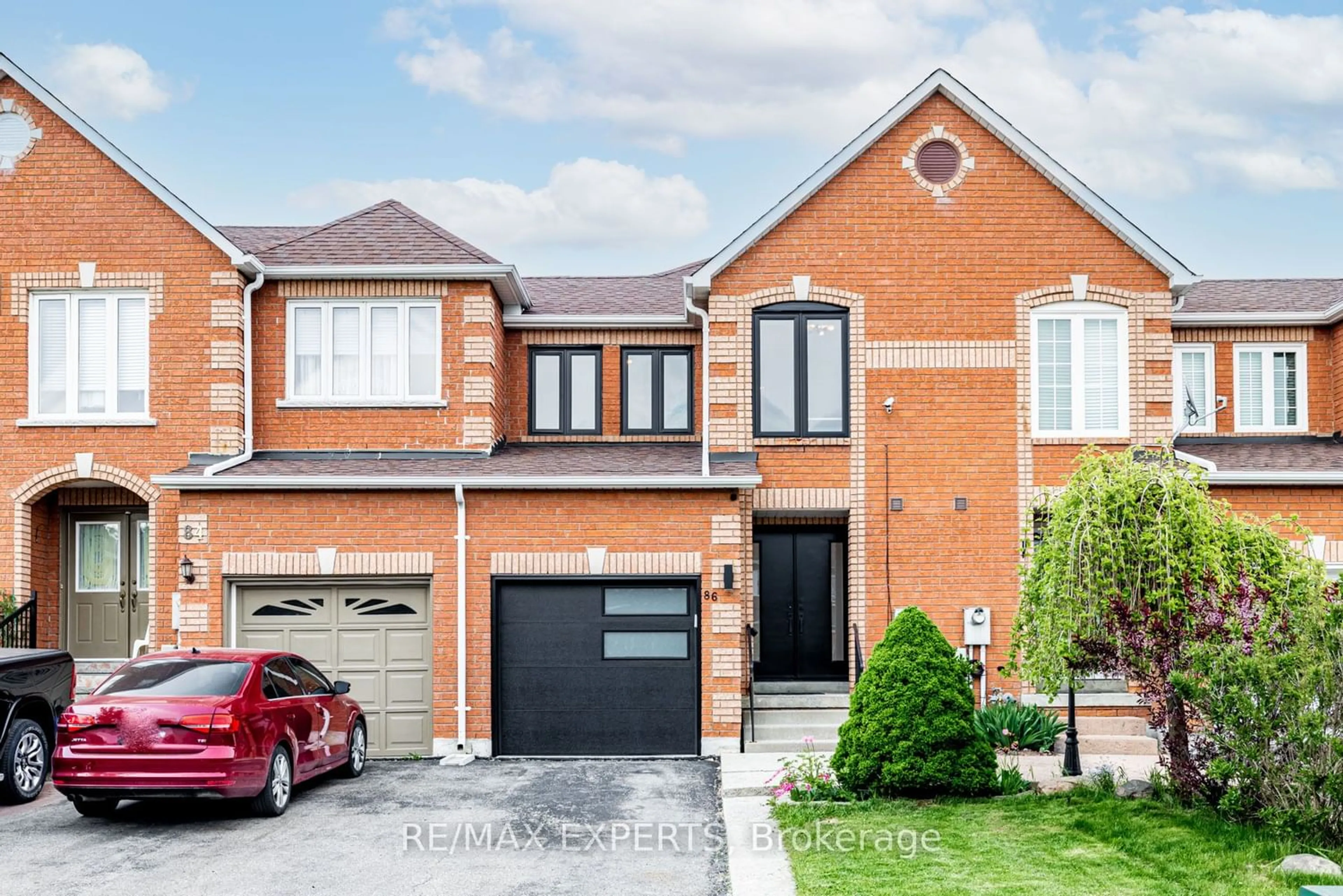 Home with brick exterior material for 86 Giancola Cres, Vaughan Ontario L6A 2T5
