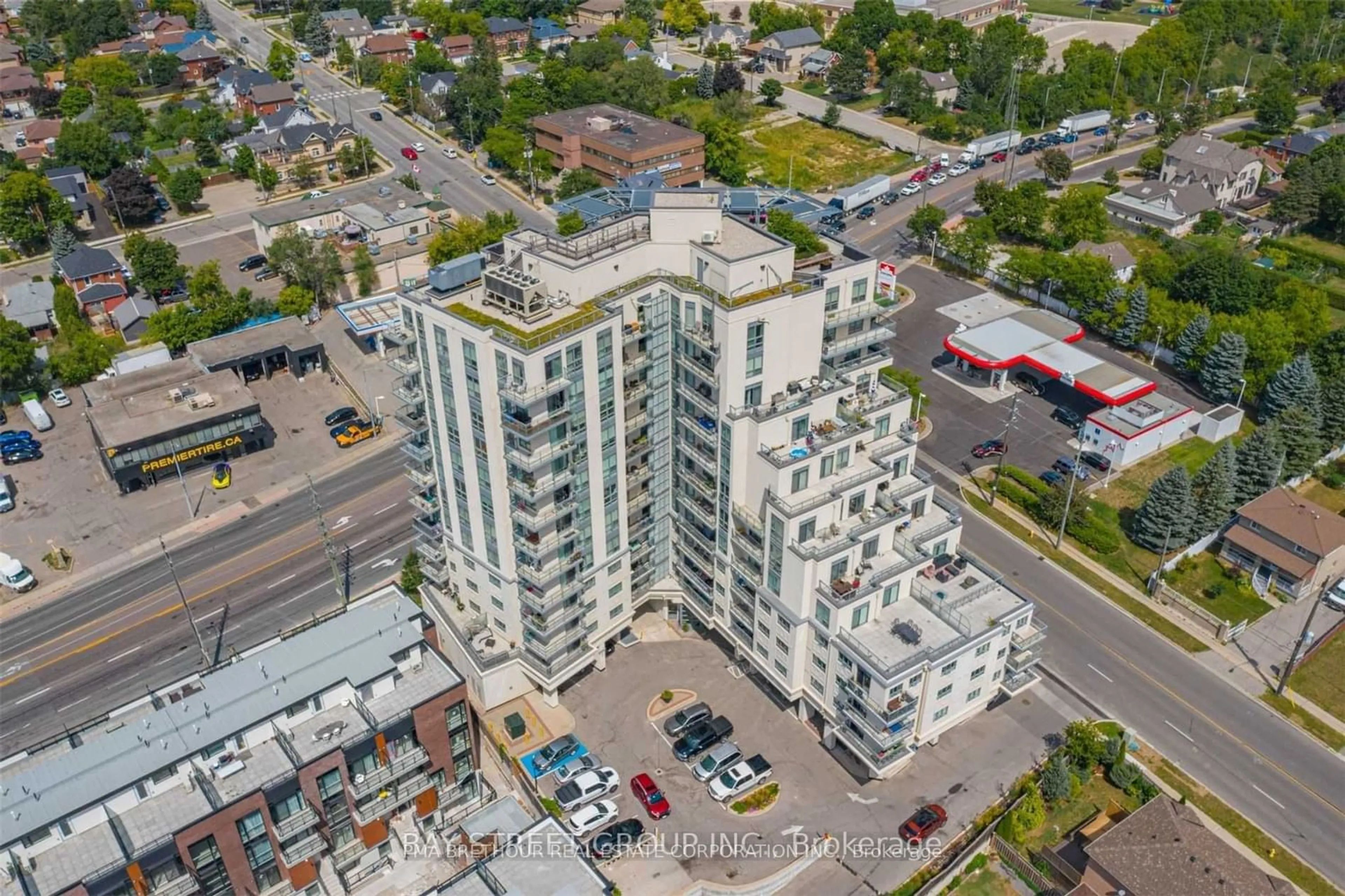 A pic from exterior of the house or condo for 7730 Kipling Ave #902, Vaughan Ontario L4L 1Y9