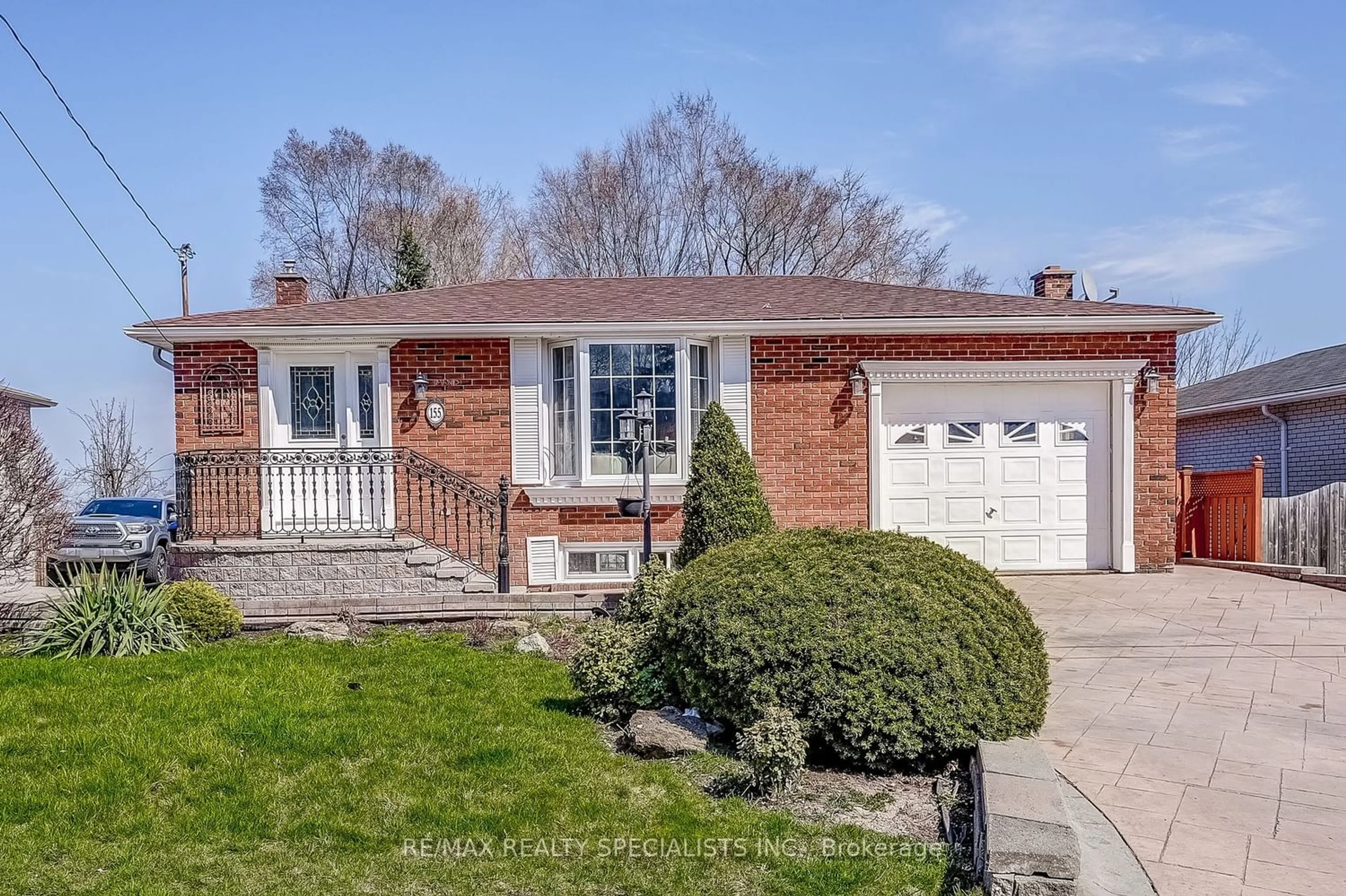 Home with brick exterior material for 155 Collings Ave, Bradford West Gwillimbury Ontario L3Z 1V9