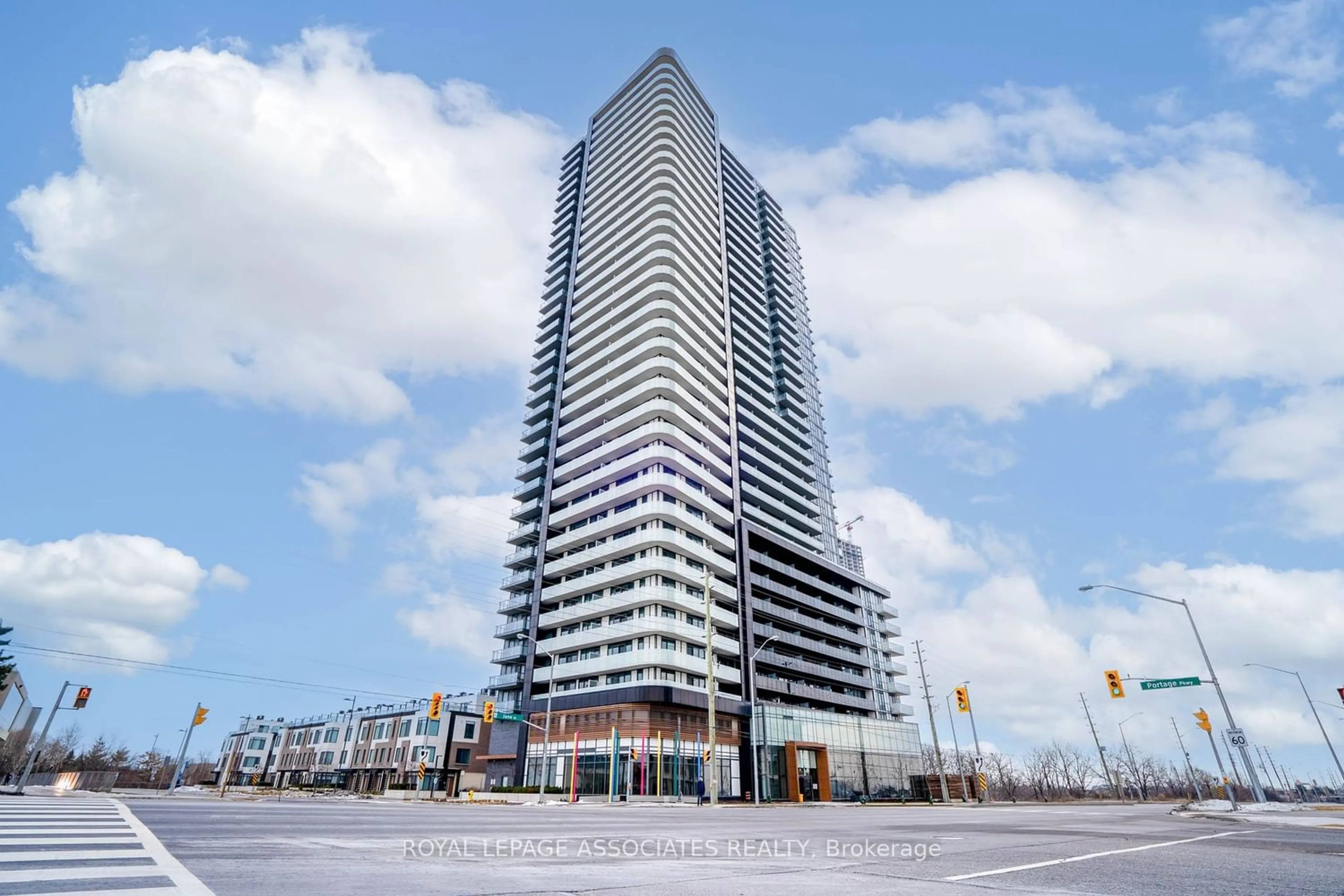 A pic from exterior of the house or condo for 7895 Jane St #1010, Vaughan Ontario L4K 2M7