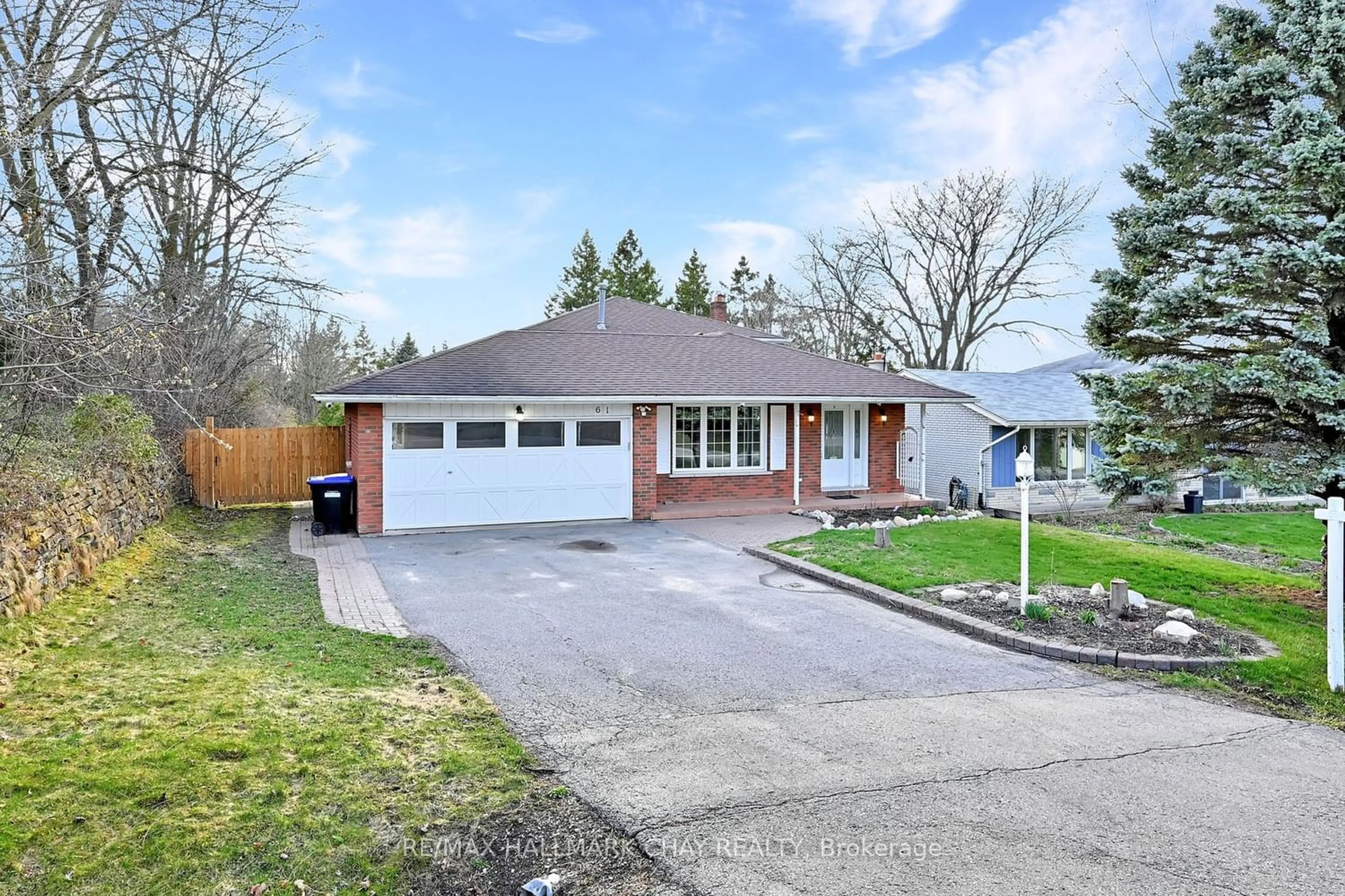 Frontside or backside of a home for 61 Doner St, New Tecumseth Ontario L9R 1M7
