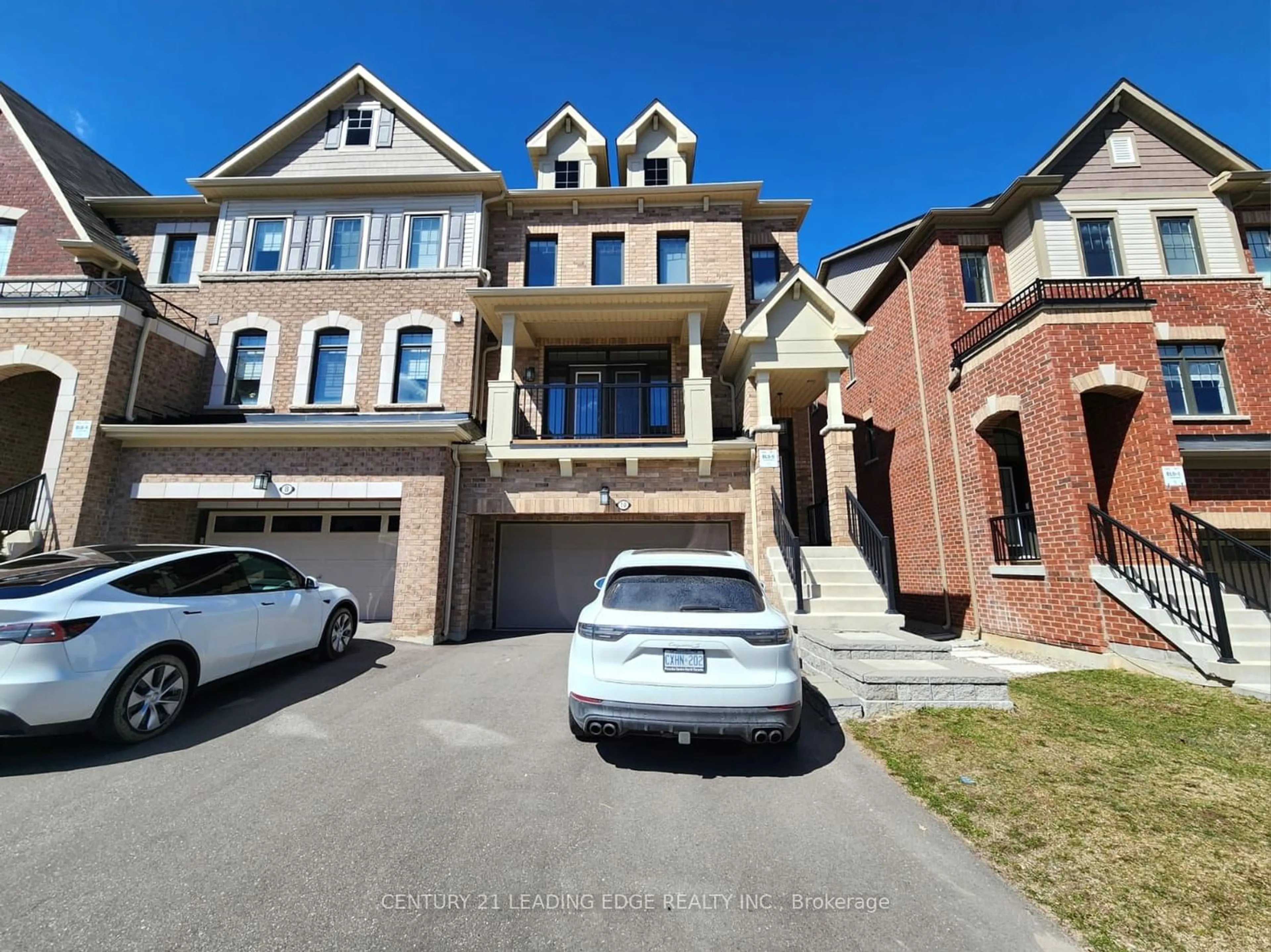 Frontside or backside of a home for 10 Fraleigh Ave, Markham Ontario L6C 1J4