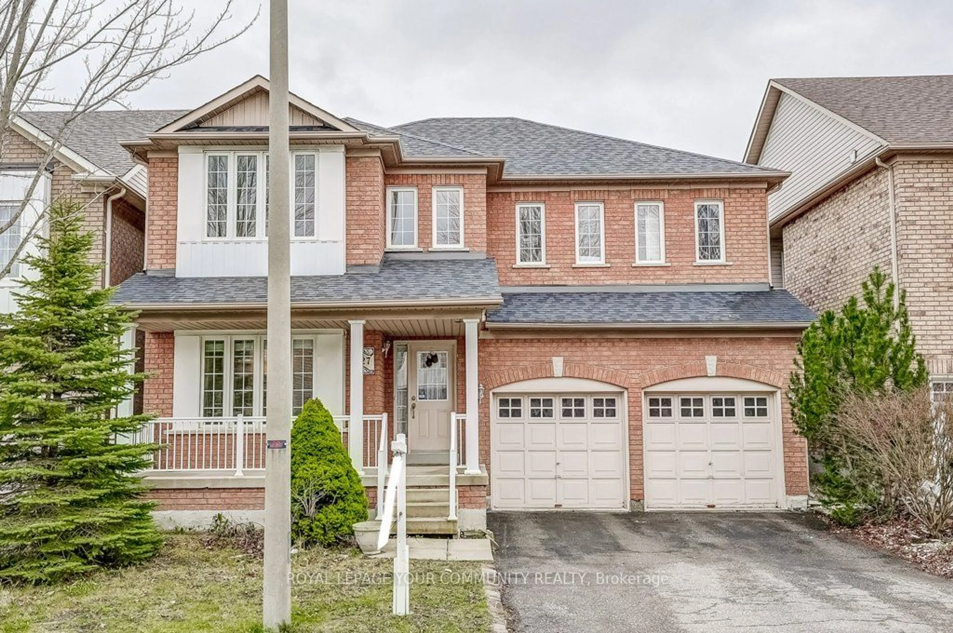 Home with brick exterior material for 27 Hartwell Pl, Markham Ontario L6C 2K3