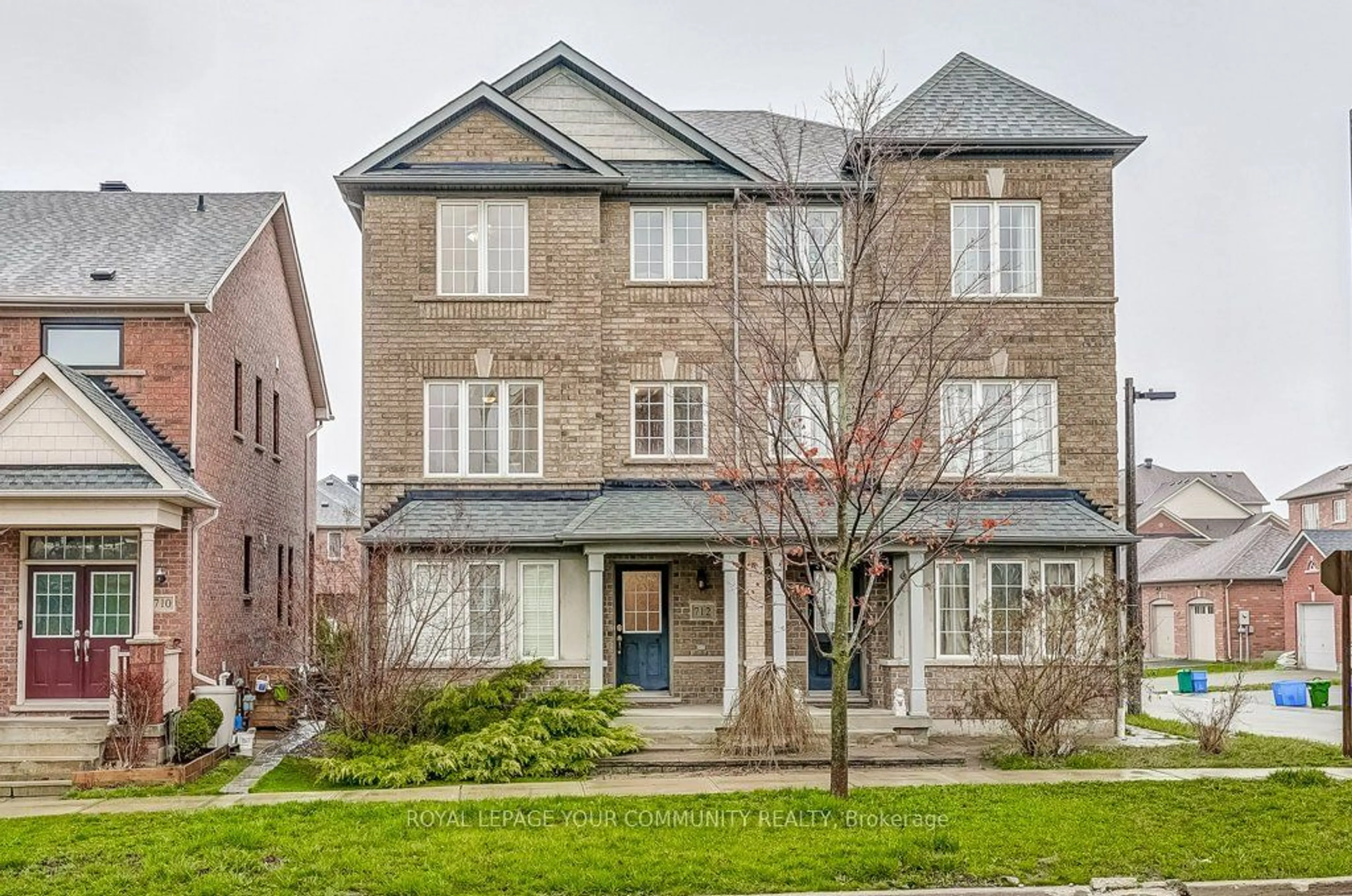 Home with brick exterior material for 712 Cornell Rouge Blvd, Markham Ontario L6B 0J7