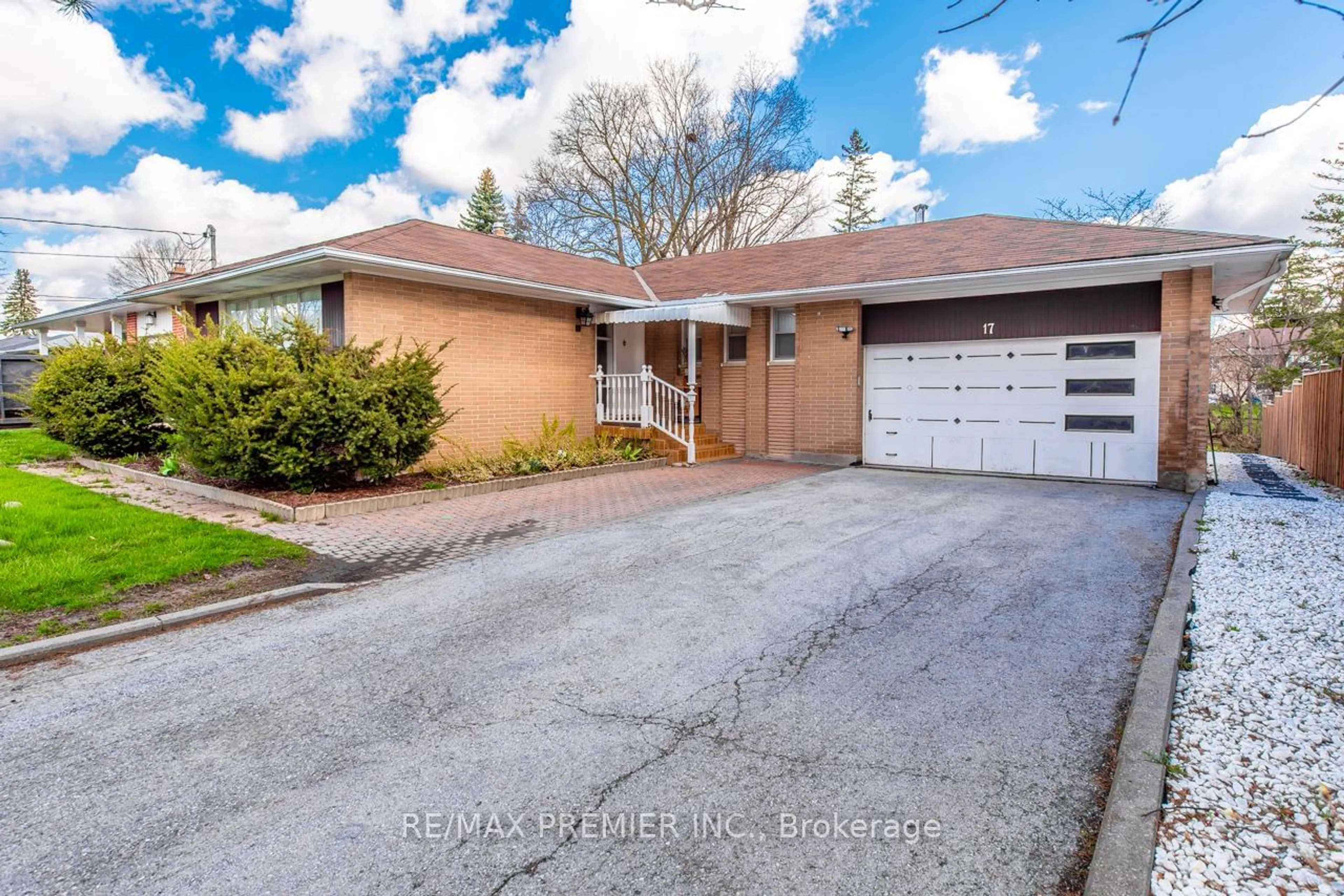 Frontside or backside of a home for 17 Ryder Rd, Vaughan Ontario L6A 1E4