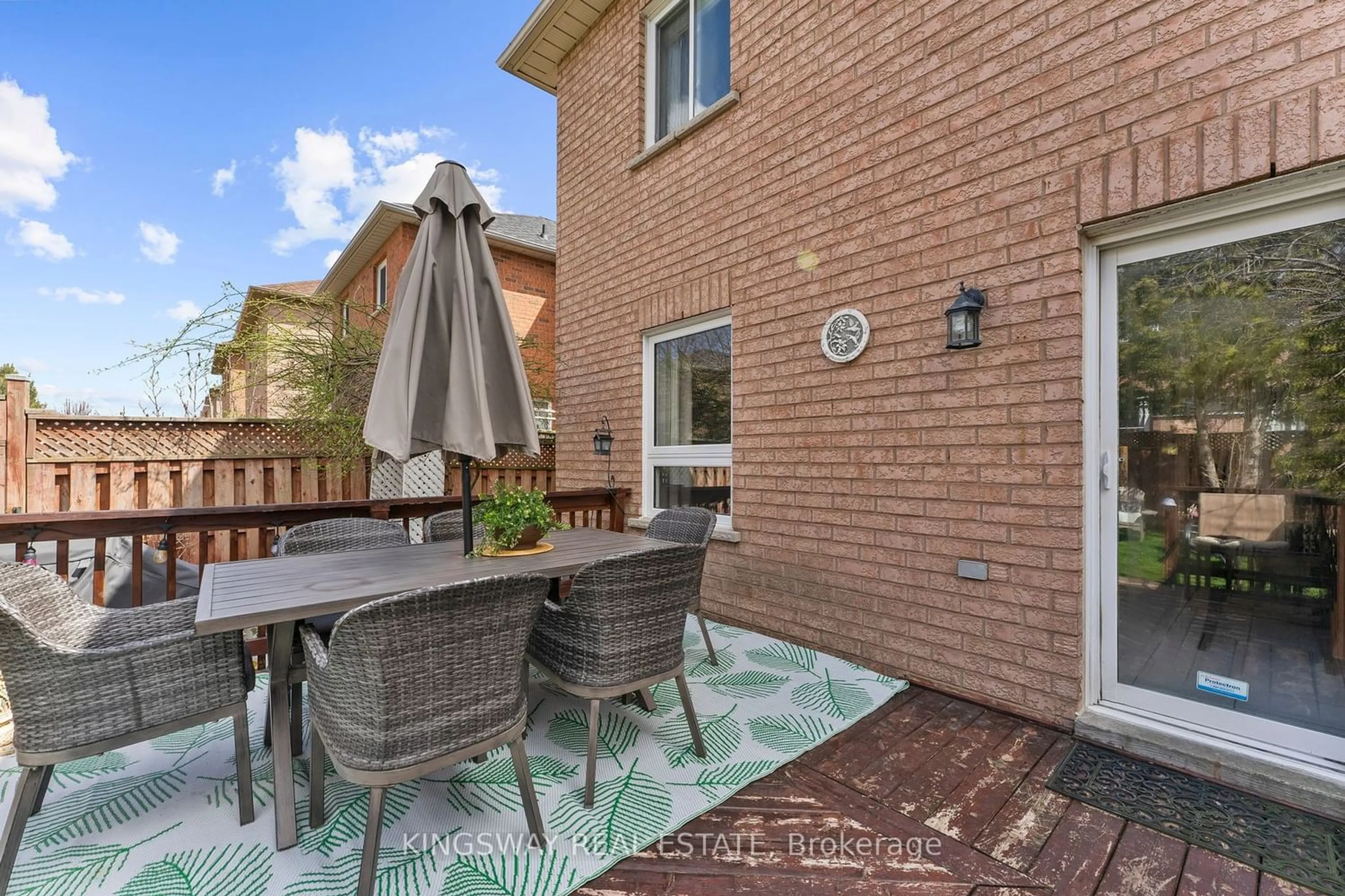 Patio for 202 Drummond Dr, Vaughan Ontario L6A 3E2