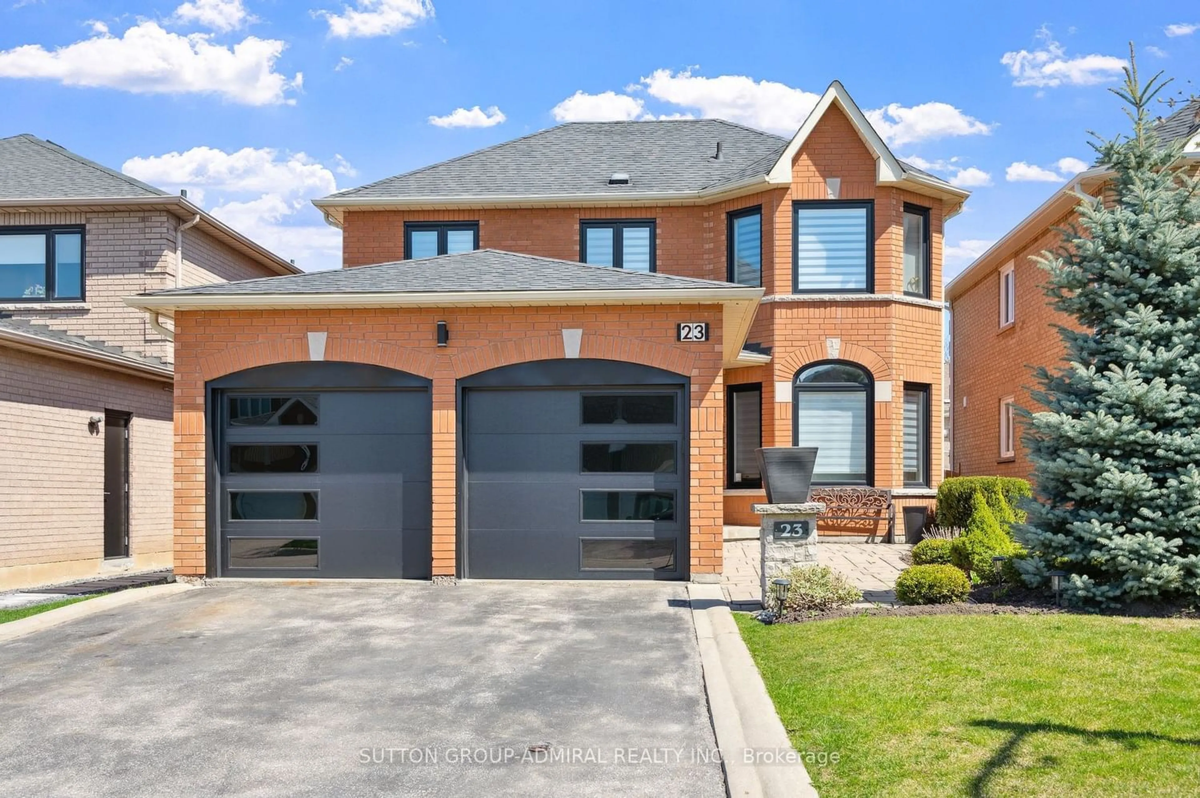 Home with brick exterior material for 23 Oriah Crt, Vaughan Ontario L4J 8B3