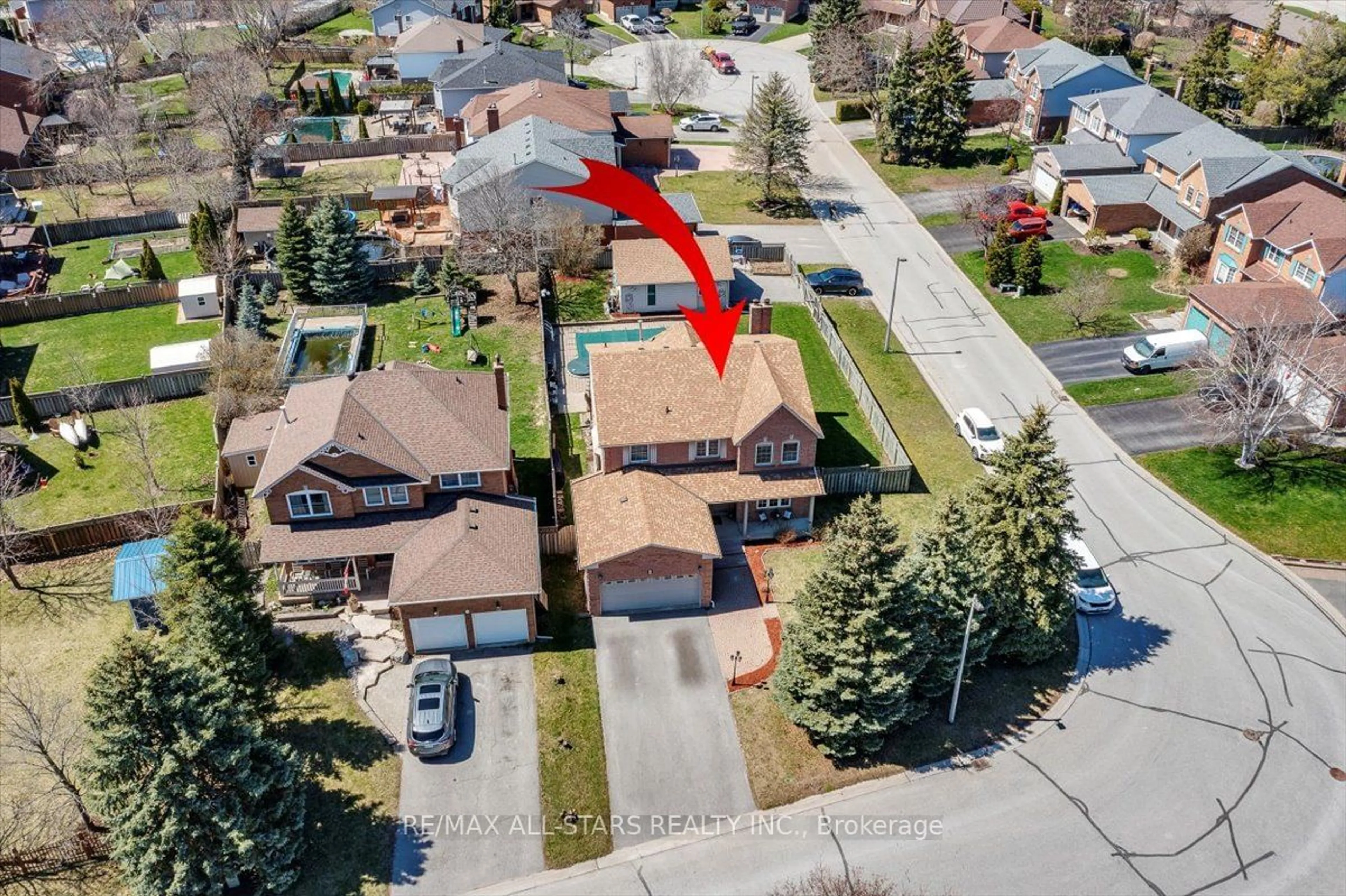 Frontside or backside of a home for 8 Hadera Pl, Georgina Ontario L4P 3N6