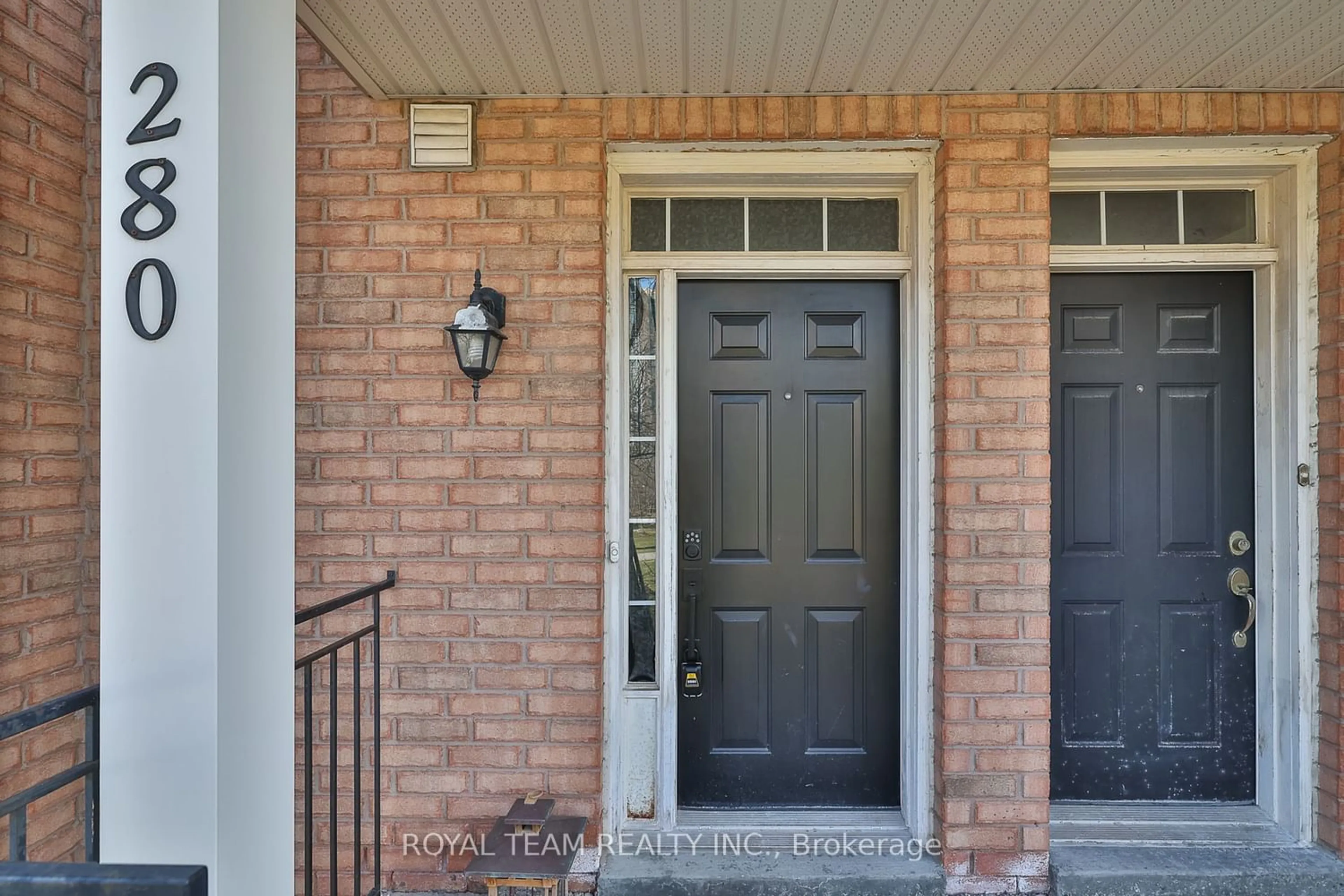 Home with brick exterior material for 23 Observatory Lane #280, Richmond Hill Ontario L4C 0M7
