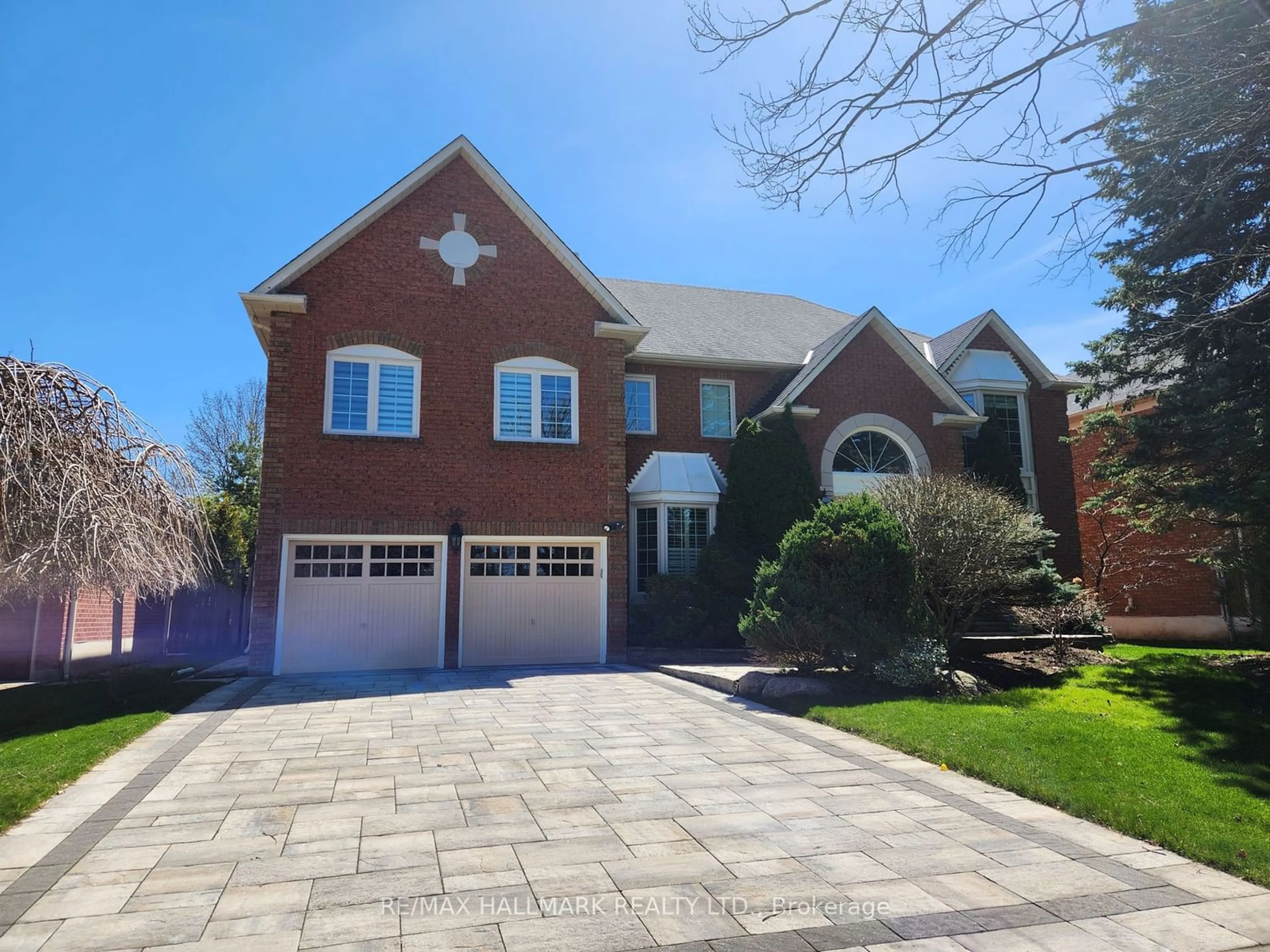 Home with brick exterior material for 10 Dunloe Rd, Richmond Hill Ontario L4B 2H5