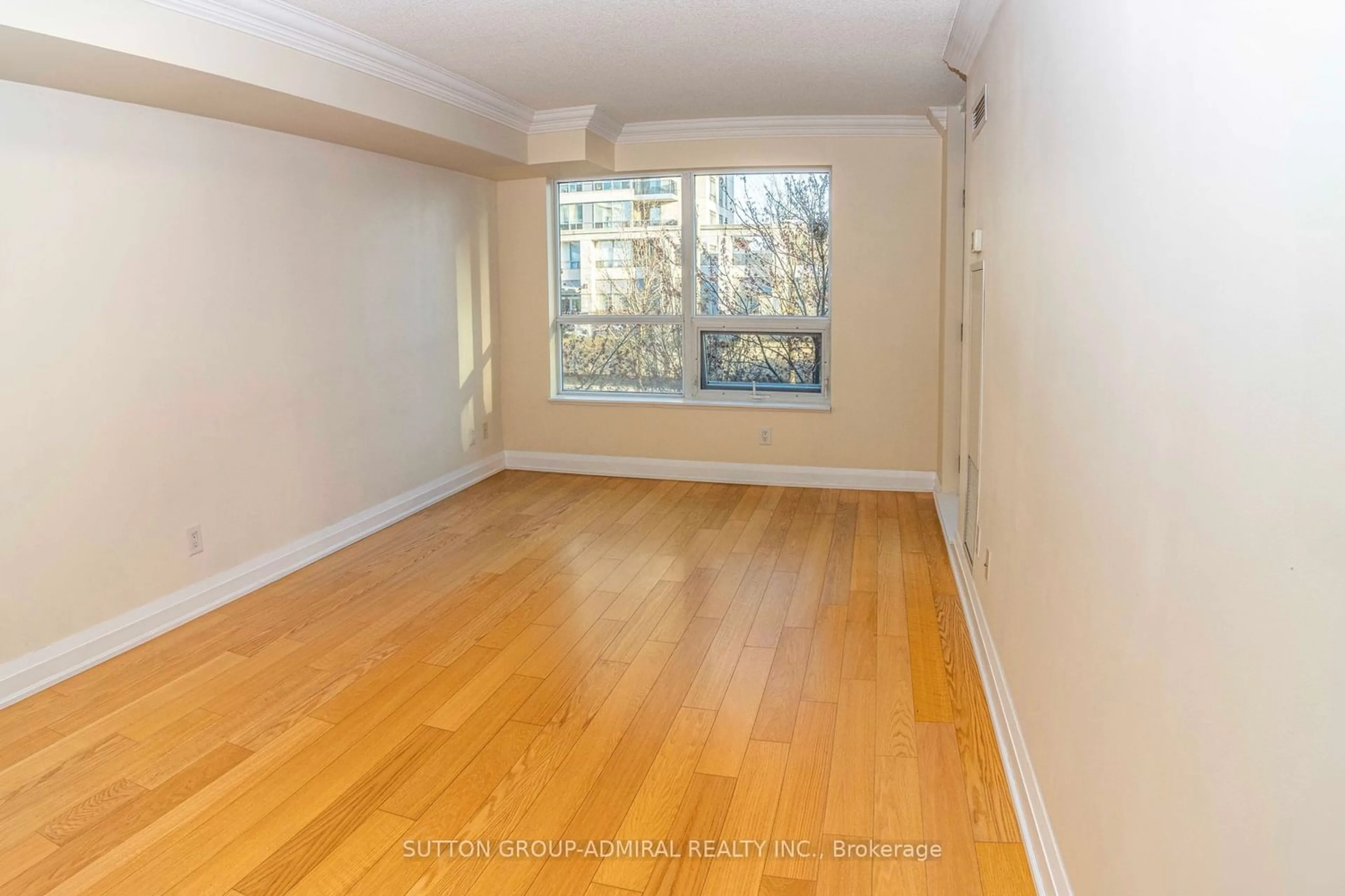 A pic of a room for 30 North Park Rd #210, Vaughan Ontario L4J 0G6