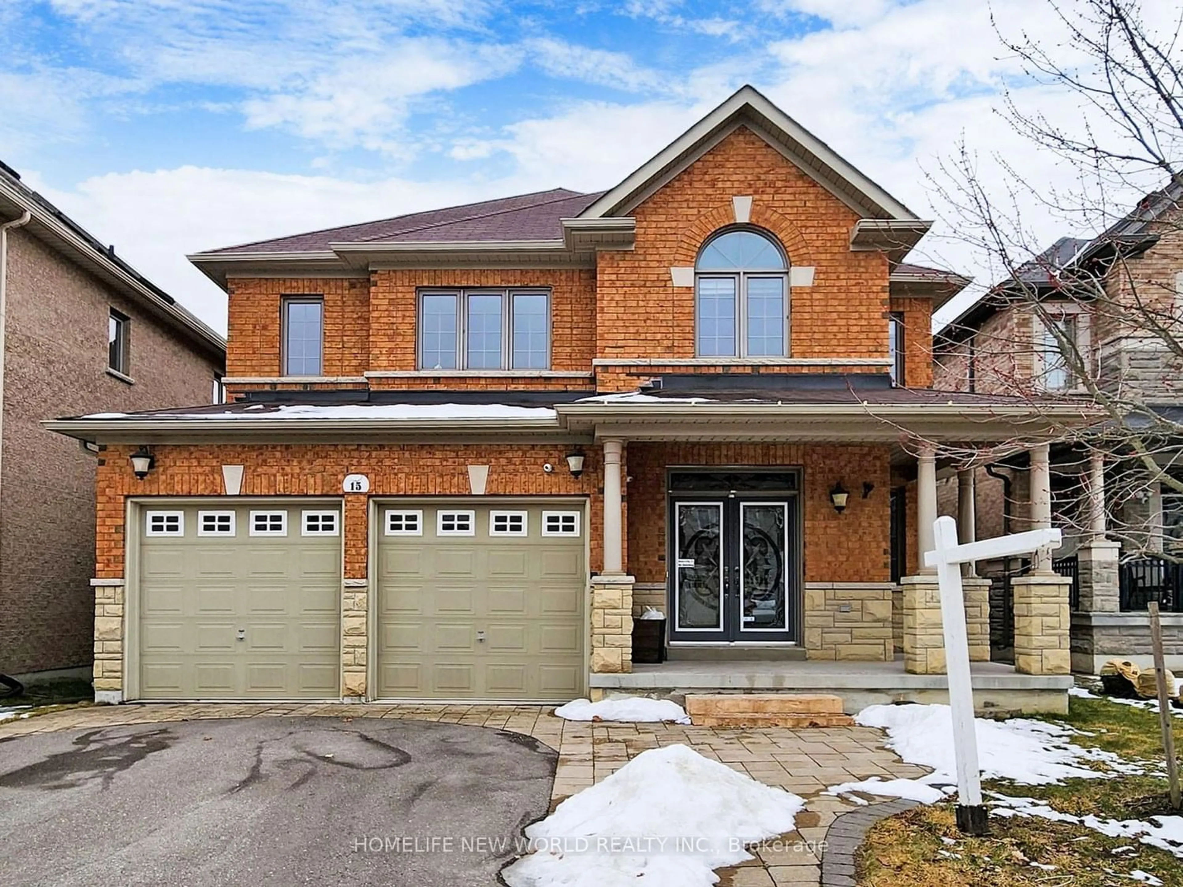 Home with brick exterior material for 15 Magdalan Cres, Richmond Hill Ontario L4E 0N4