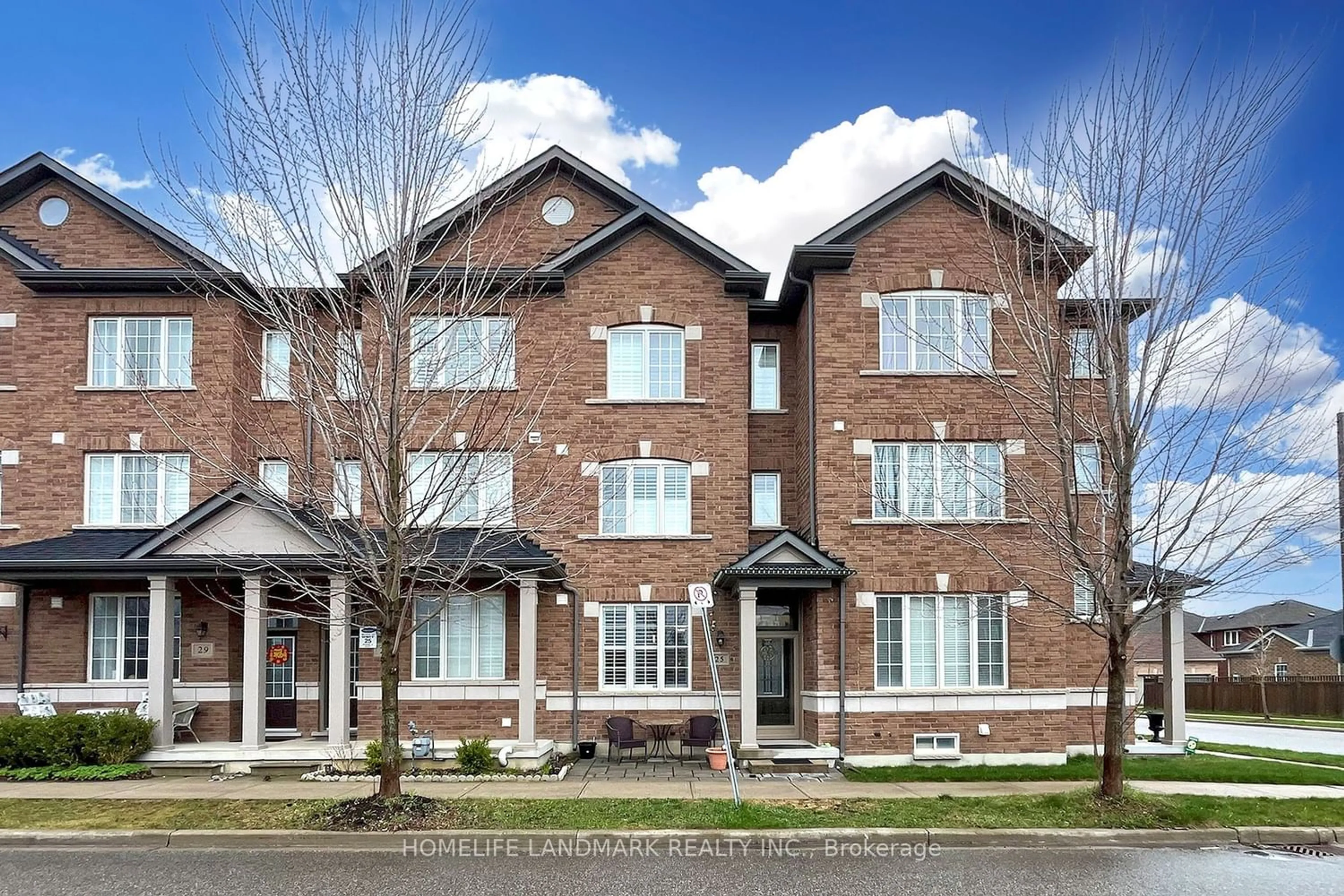 A pic from exterior of the house or condo for 25 Red Brick Rd, Markham Ontario L6B 0T8