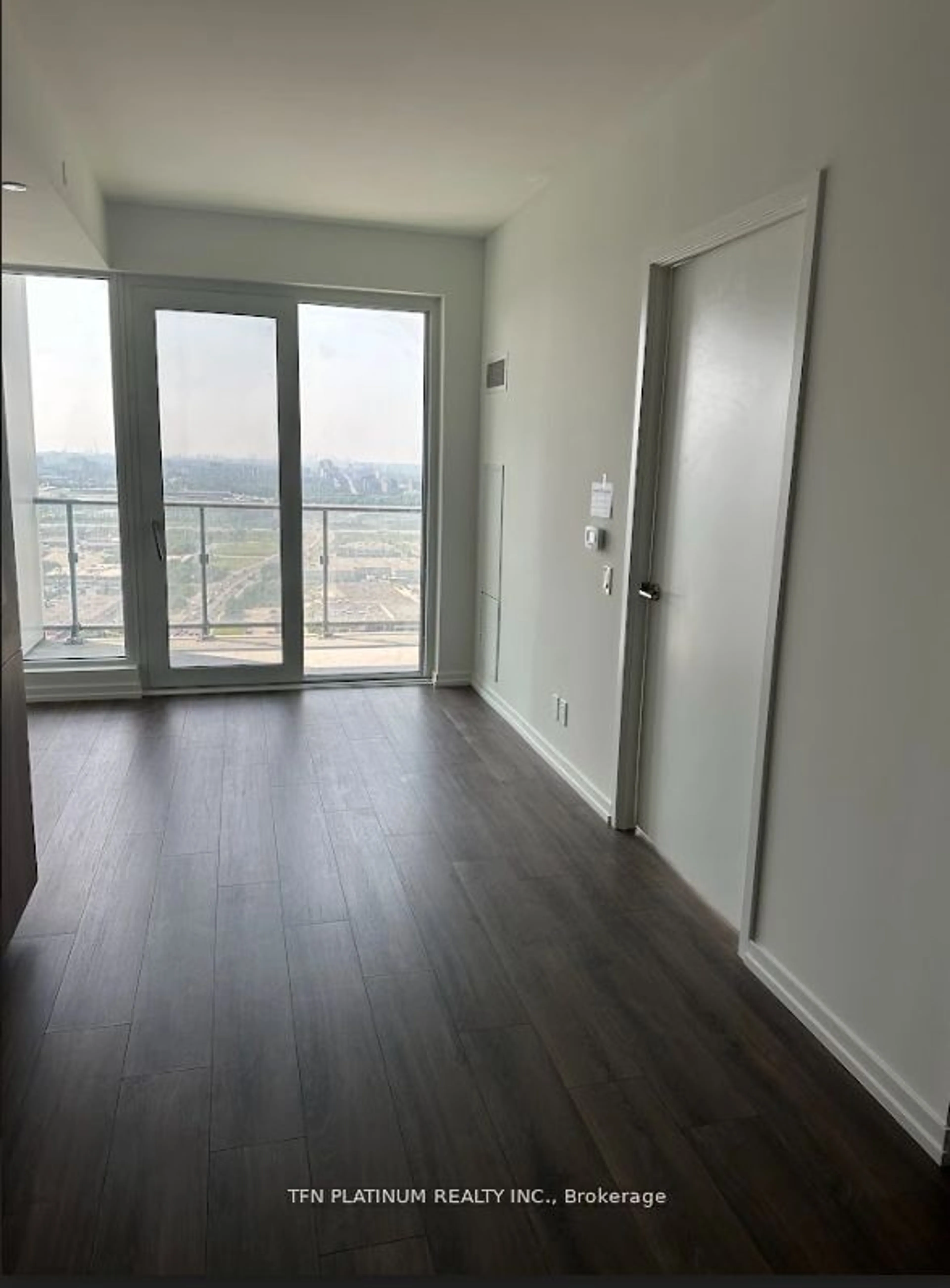 A pic of a room for 1000 Portage Pkwy #3906, Vaughan Ontario L6K 0L1