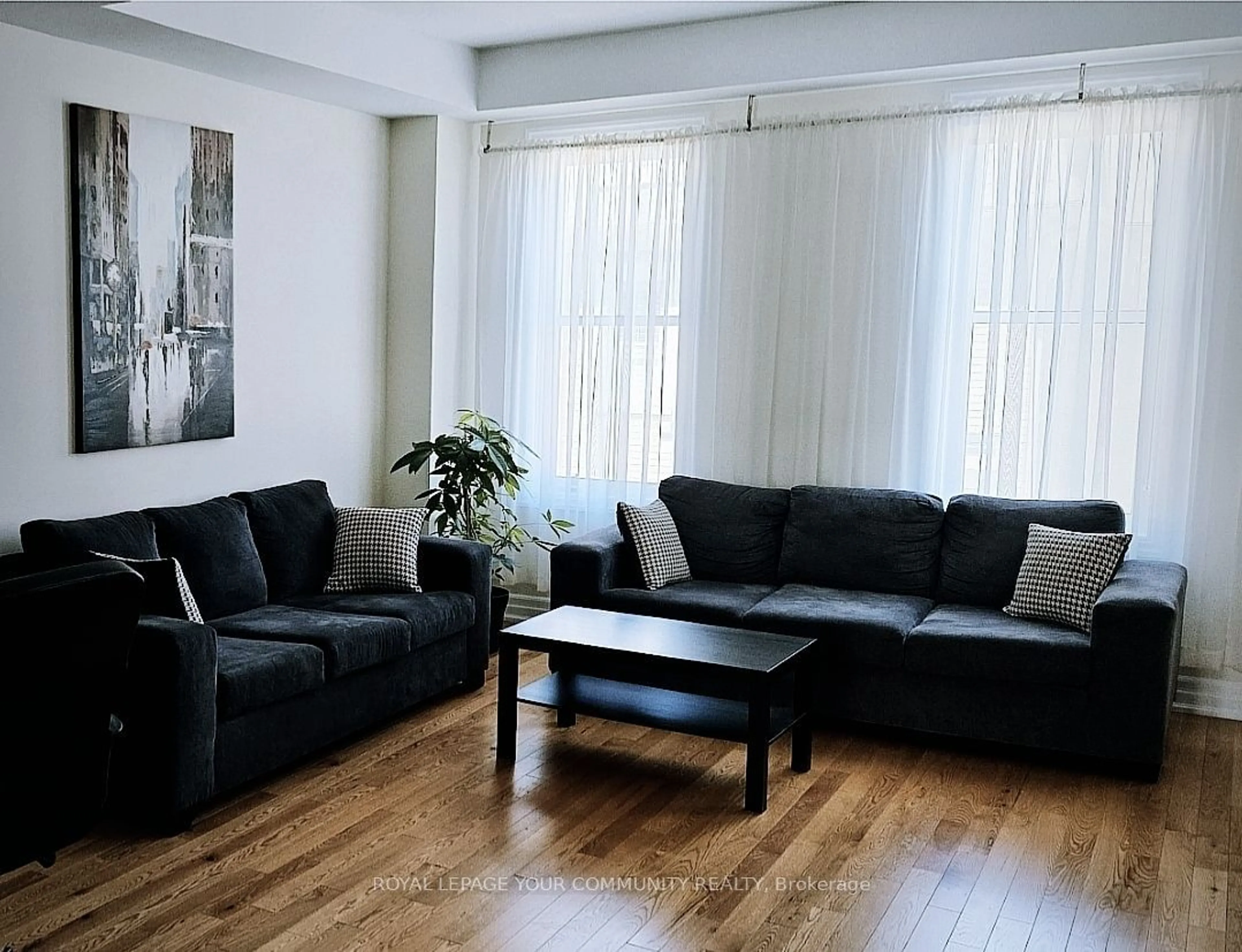 Living room for 23 Amherst Circ #20, Vaughan Ontario L6A 5A8