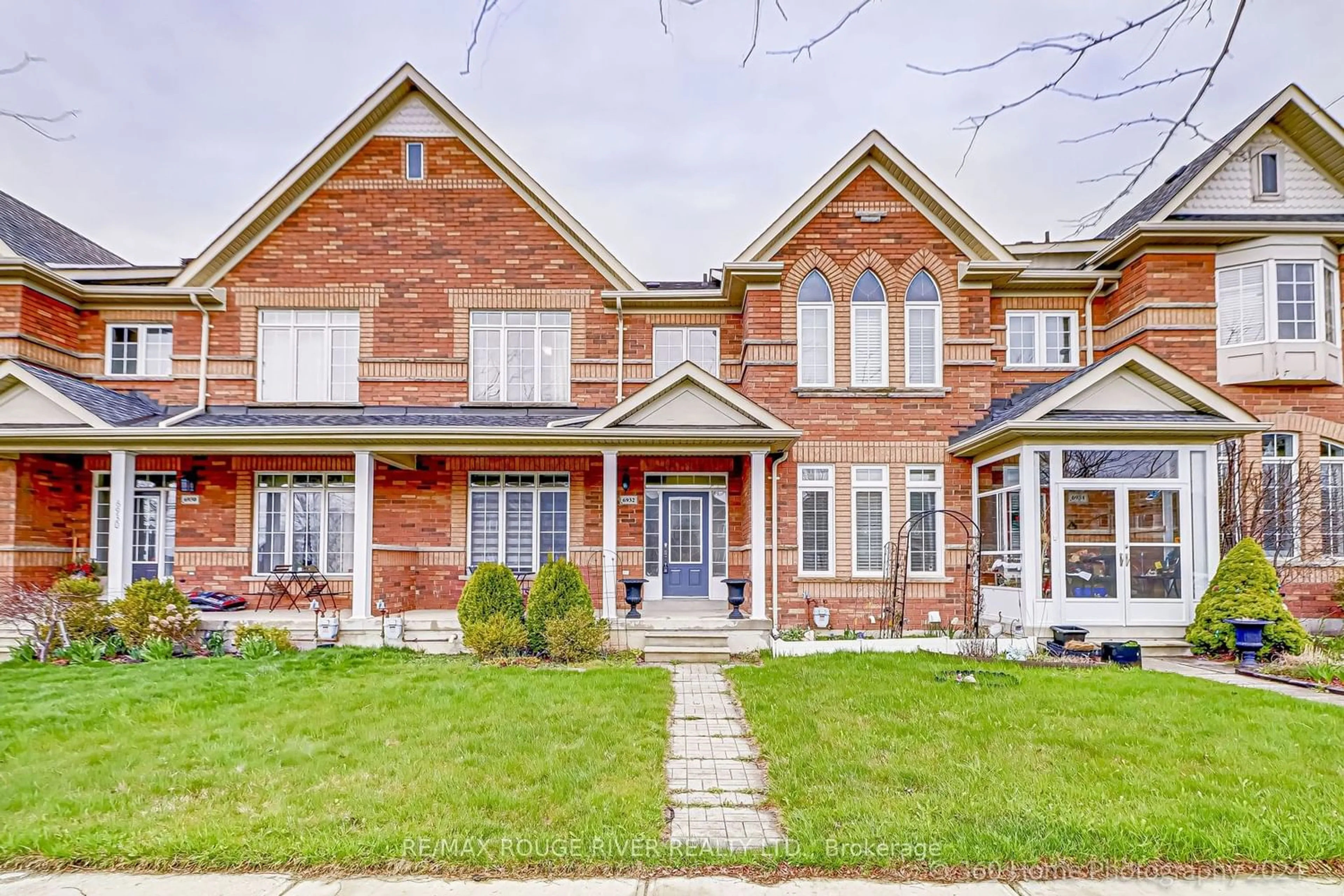 Home with brick exterior material for 6932 14th Ave, Markham Ontario L6B 0G6