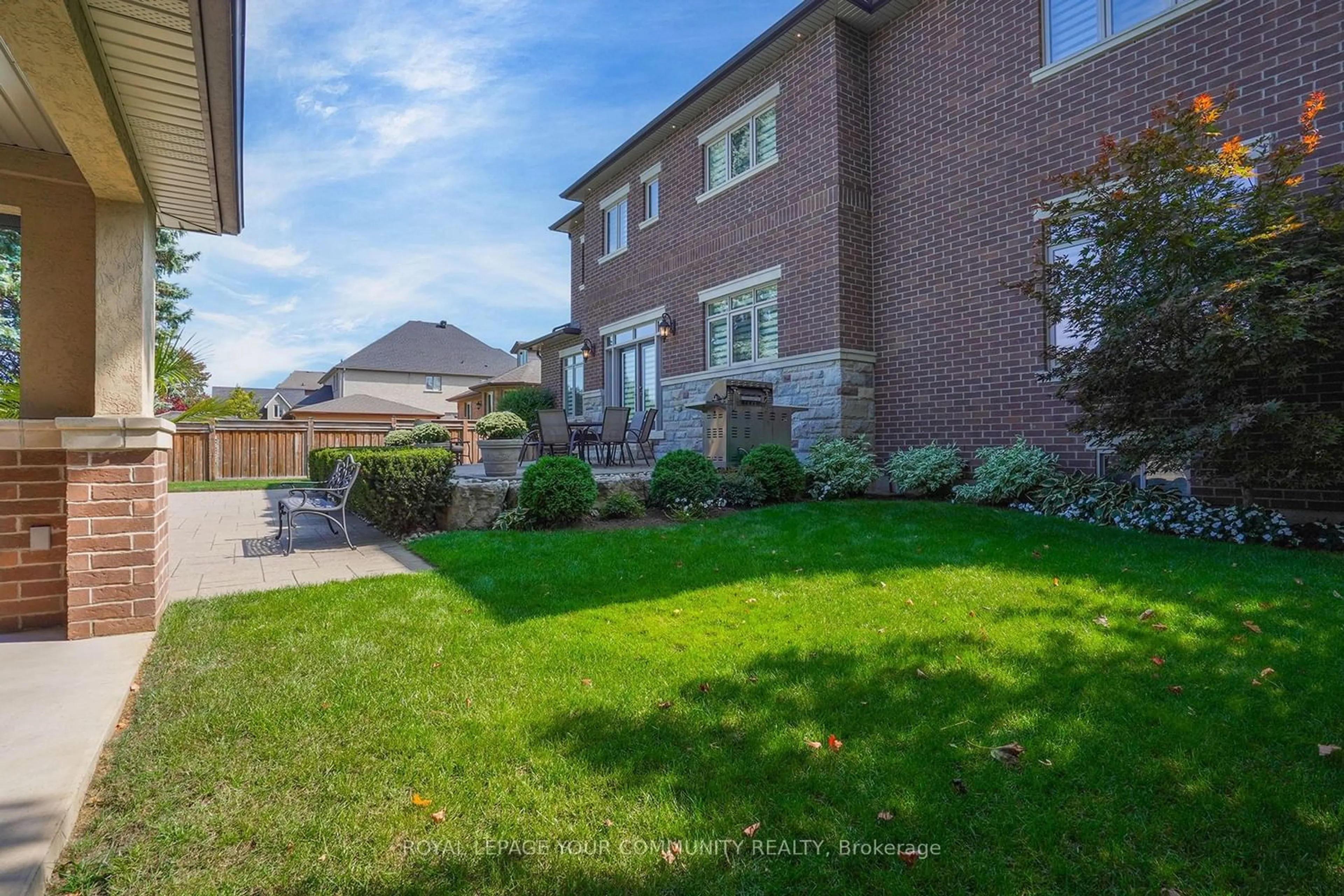 Frontside or backside of a home for 76 Elm Grove Ave, Richmond Hill Ontario L4E 2W8