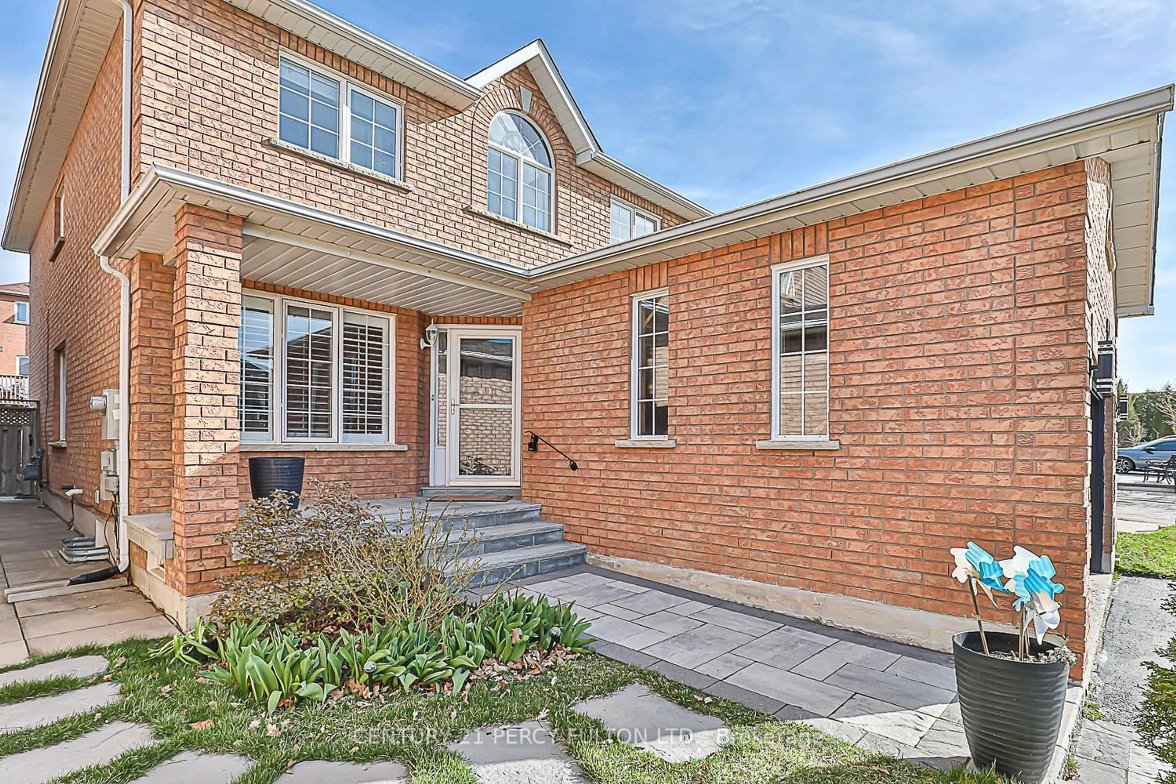 Home with brick exterior material for 151 Rosanna Cres, Vaughan Ontario L6A 3E4
