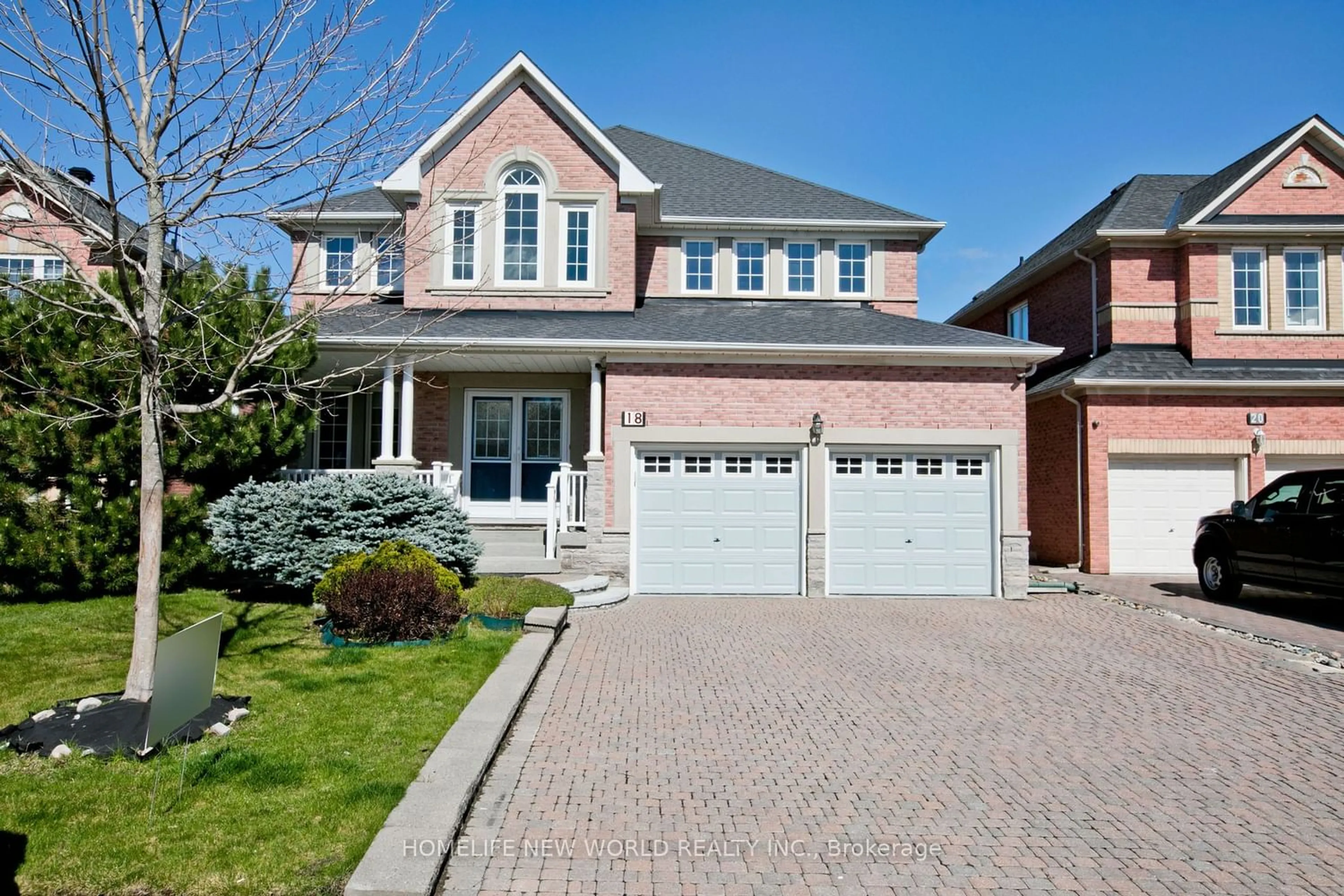 Home with brick exterior material for 18 Houndsbrook Cres, Markham Ontario L3P 7T8
