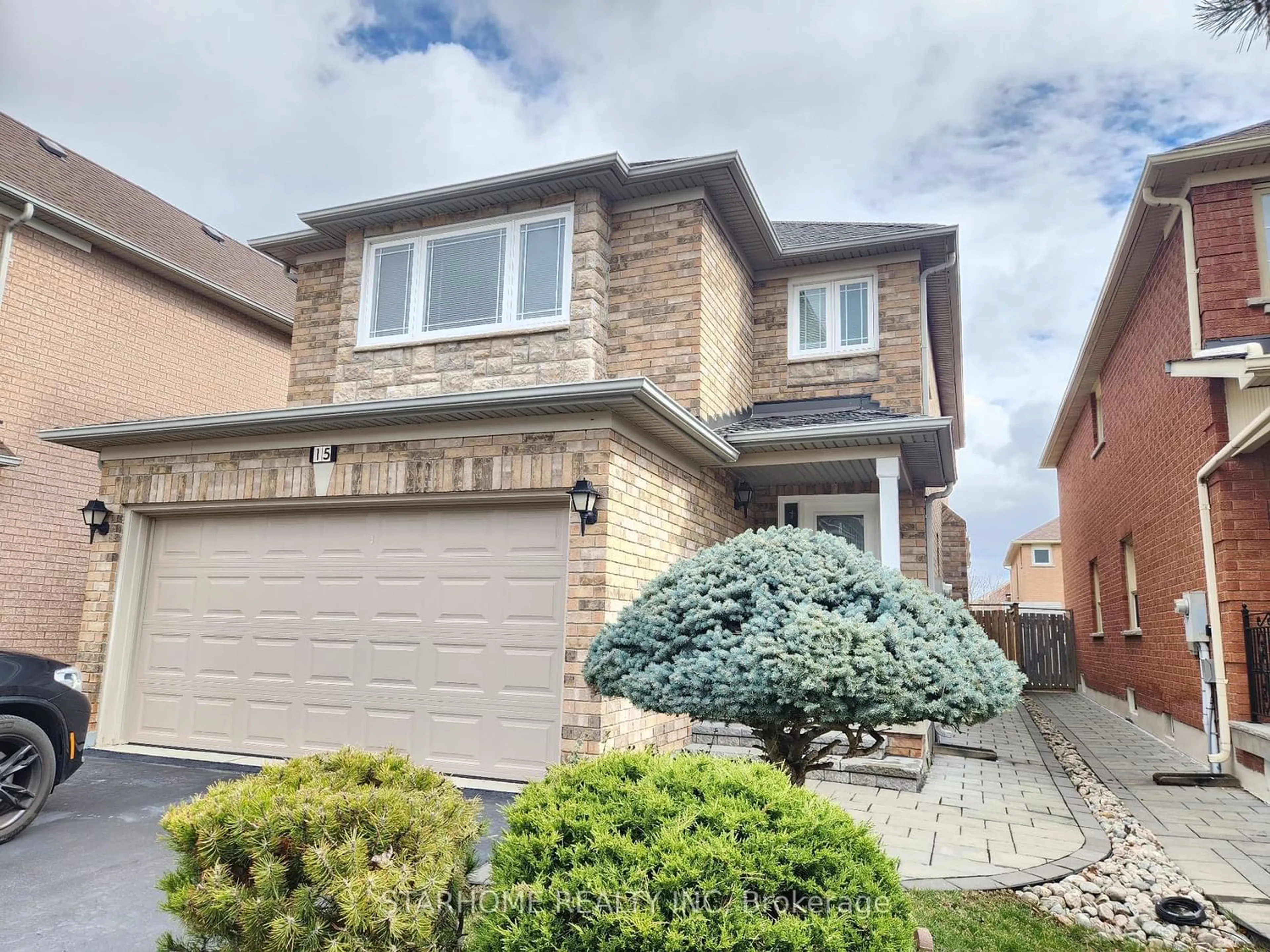 Frontside or backside of a home for 15 Frobisher St, Richmond Hill Ontario L4B 4H7