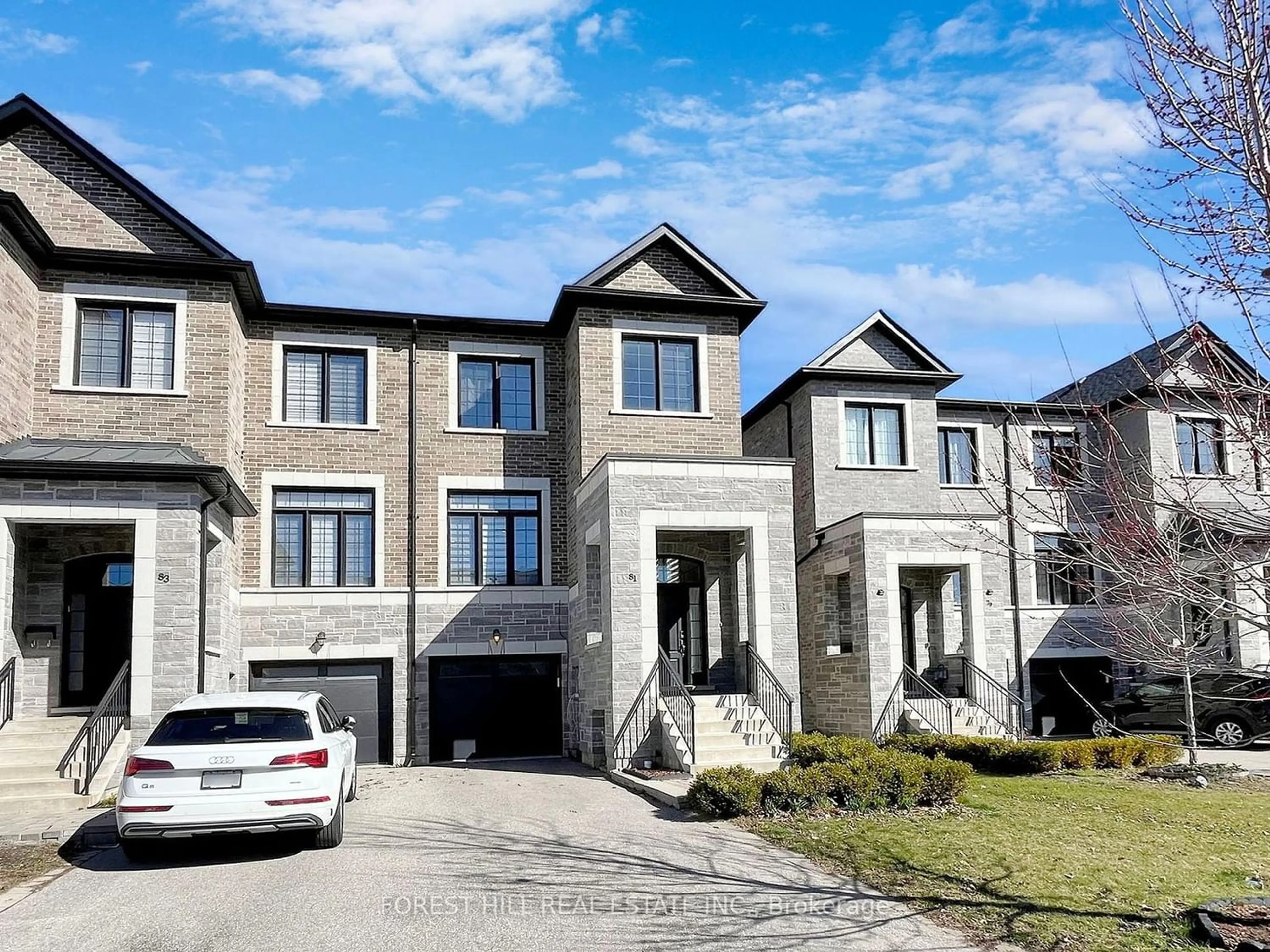 Frontside or backside of a home for 81 Benson Ave, Richmond Hill Ontario L4C 4E5