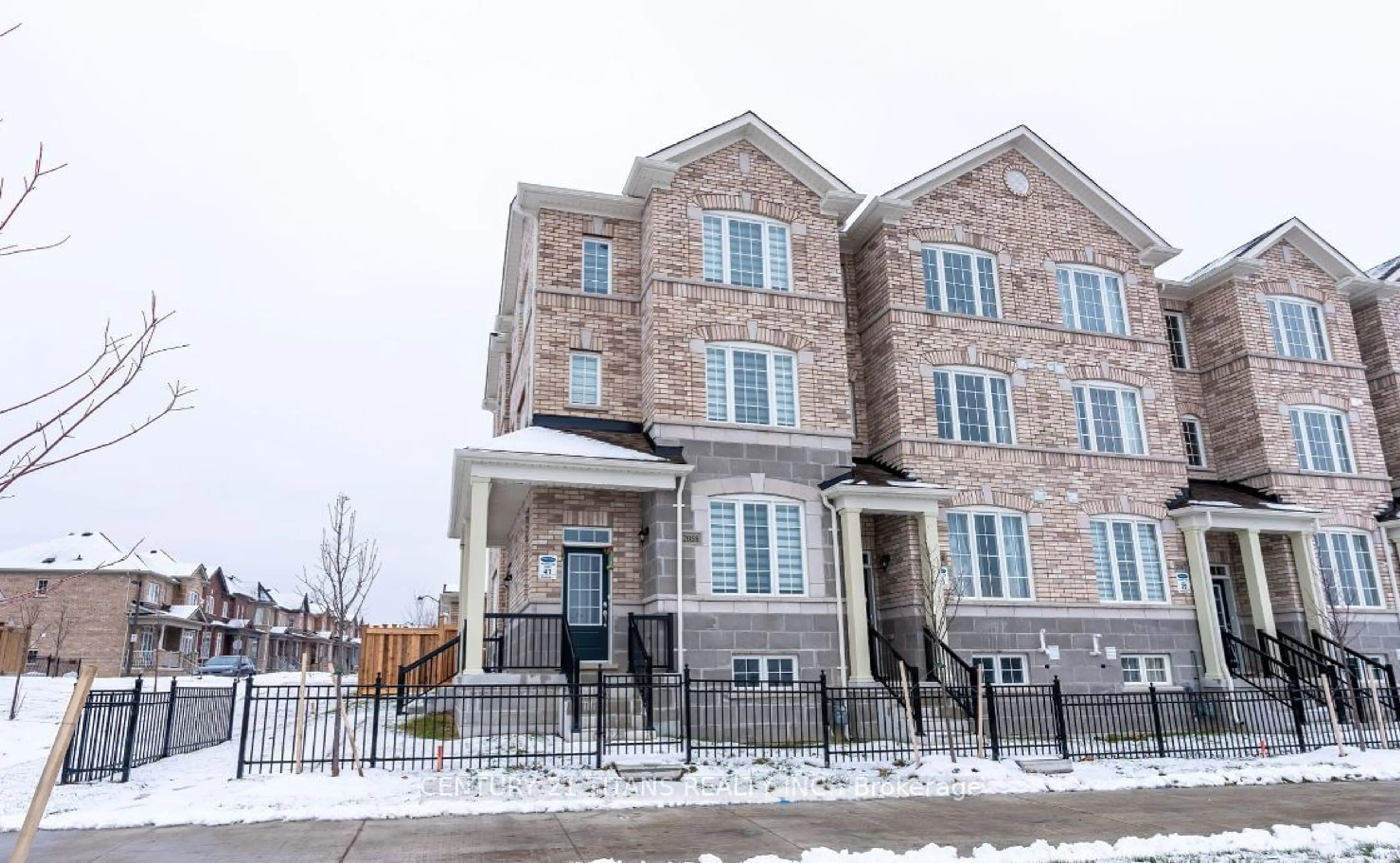 A pic from exterior of the house or condo for 2058 Donald Cousens Pkwy, Markham Ontario L6B 0Z3