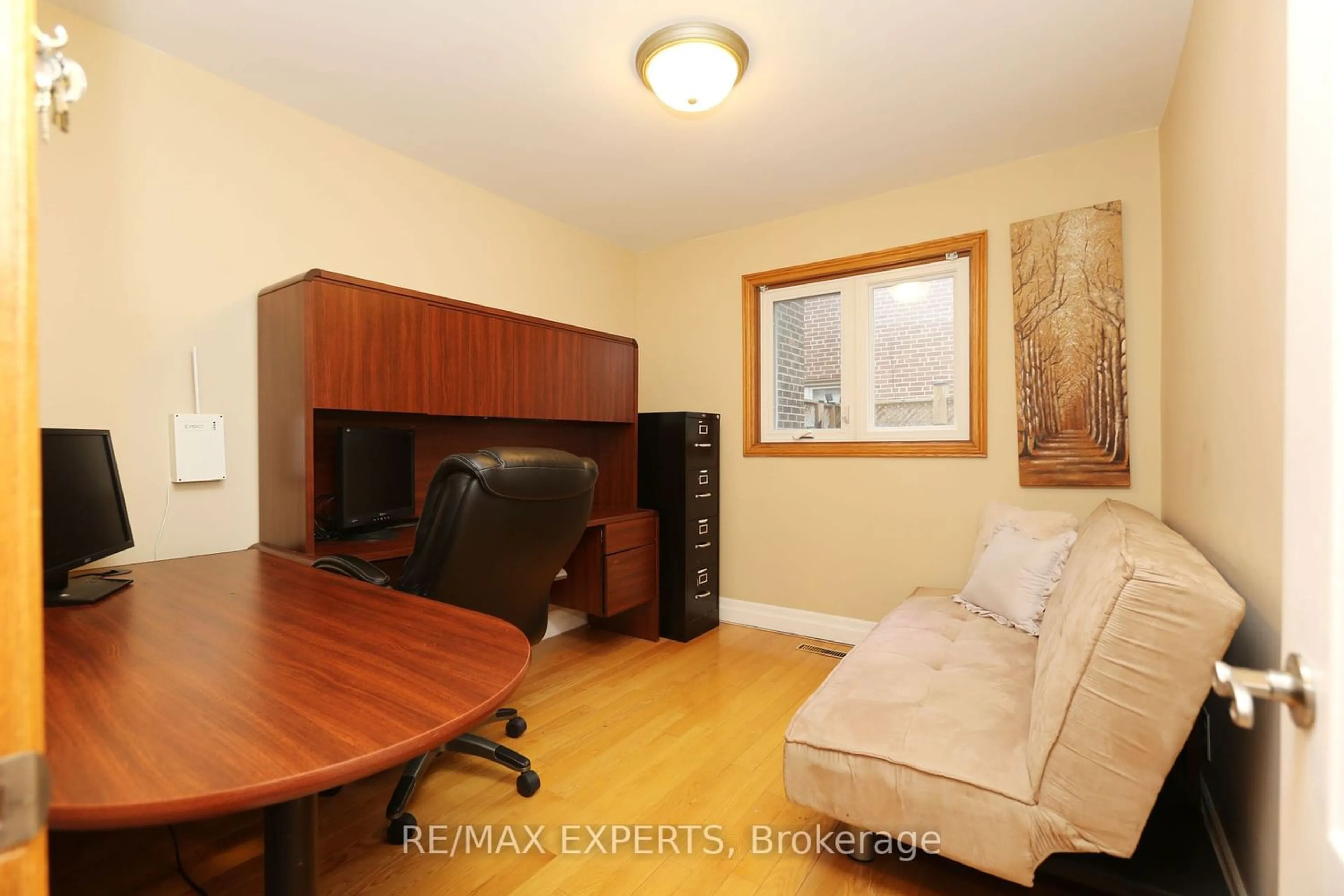 A pic of a room for 56 Francis St, Vaughan Ontario L4L 1P6
