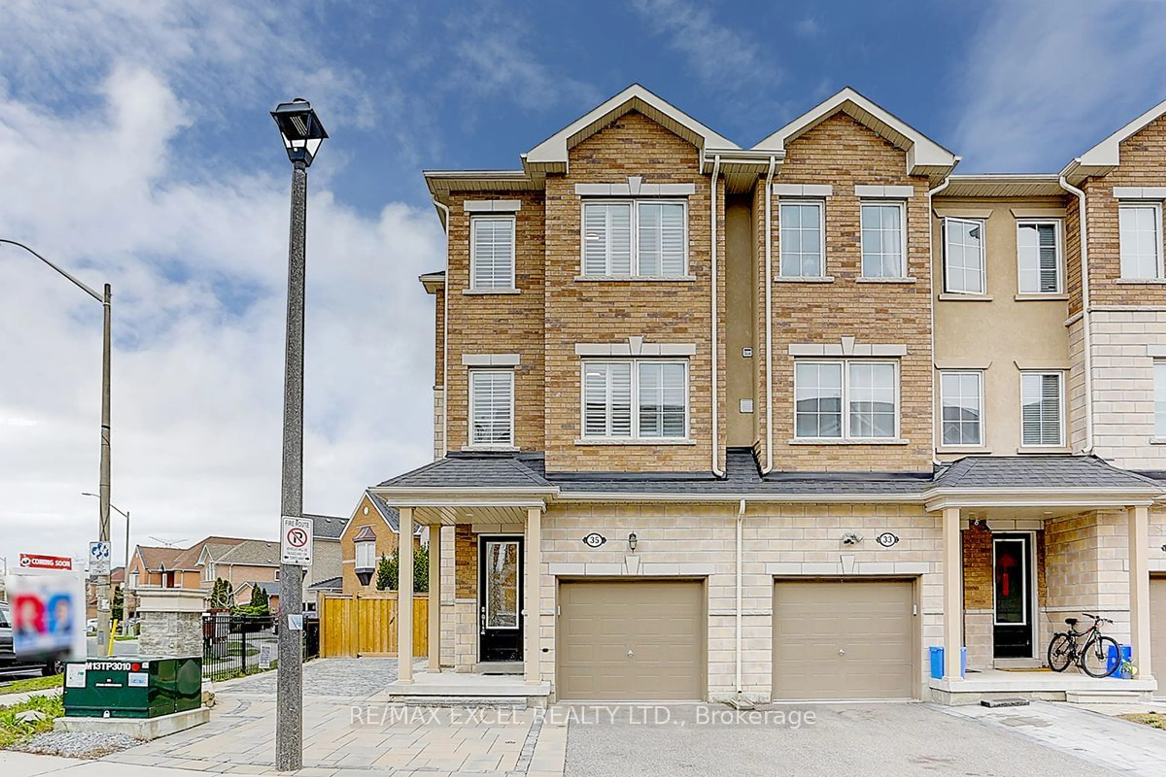 A pic from exterior of the house or condo for 35 Karl Williams Lane, Markham Ontario L3S 0C7