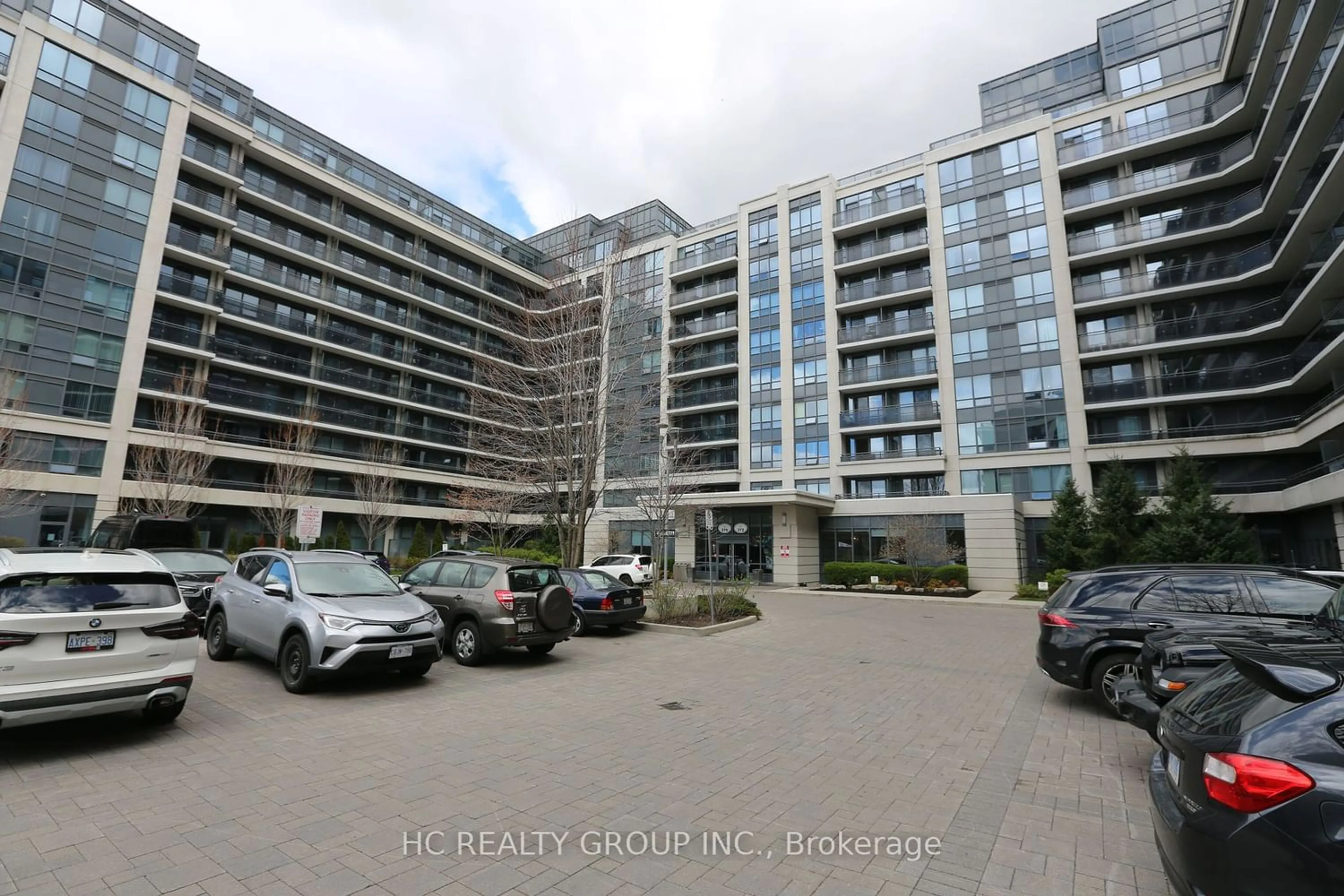 A pic from exterior of the house or condo for 372 Hwy 7 #323, Richmond Hill Ontario L4B 0C6