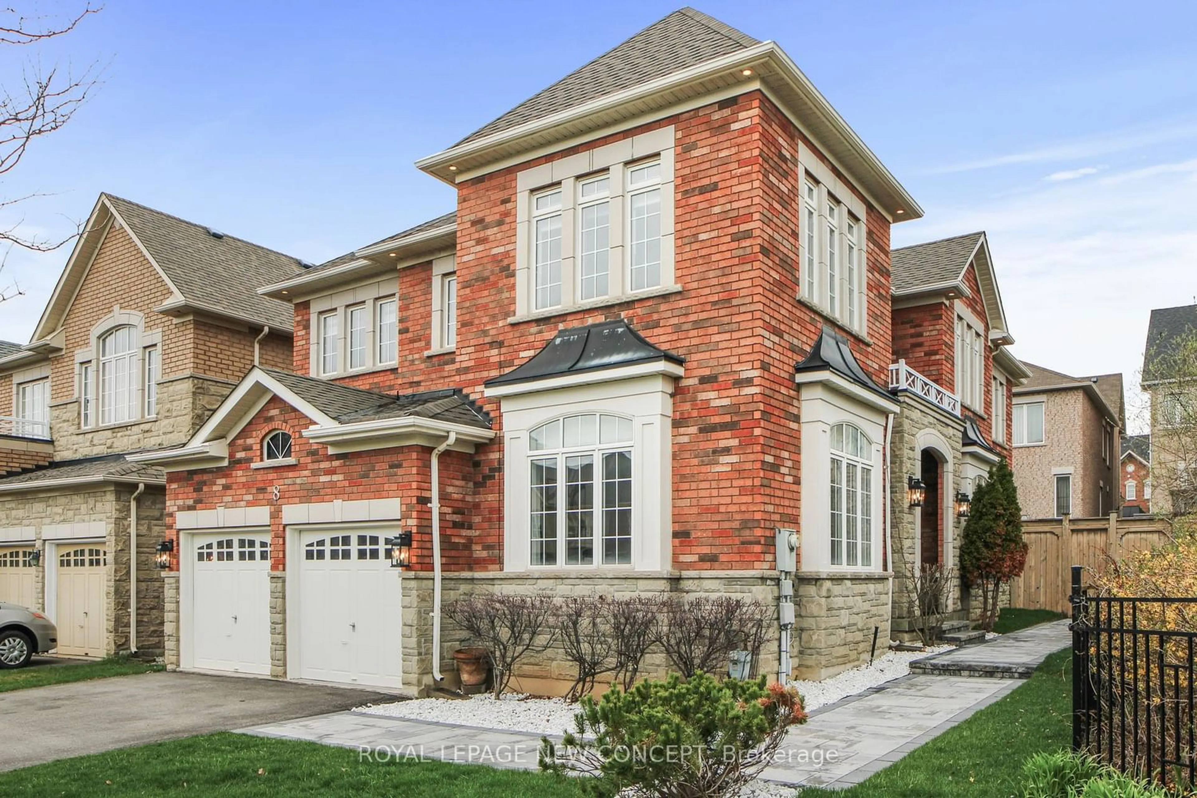 Home with brick exterior material for 8 Valley Vista Dr, Vaughan Ontario L6A 0Z2