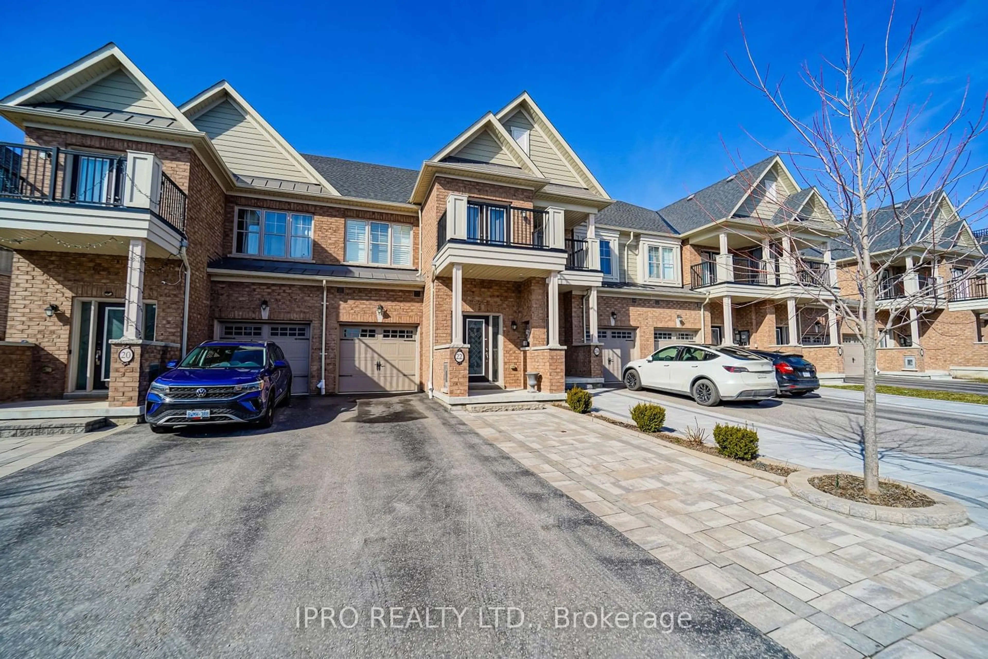 A pic from exterior of the house or condo for 22 Spofford Dr, Whitchurch-Stouffville Ontario L4A 0W5