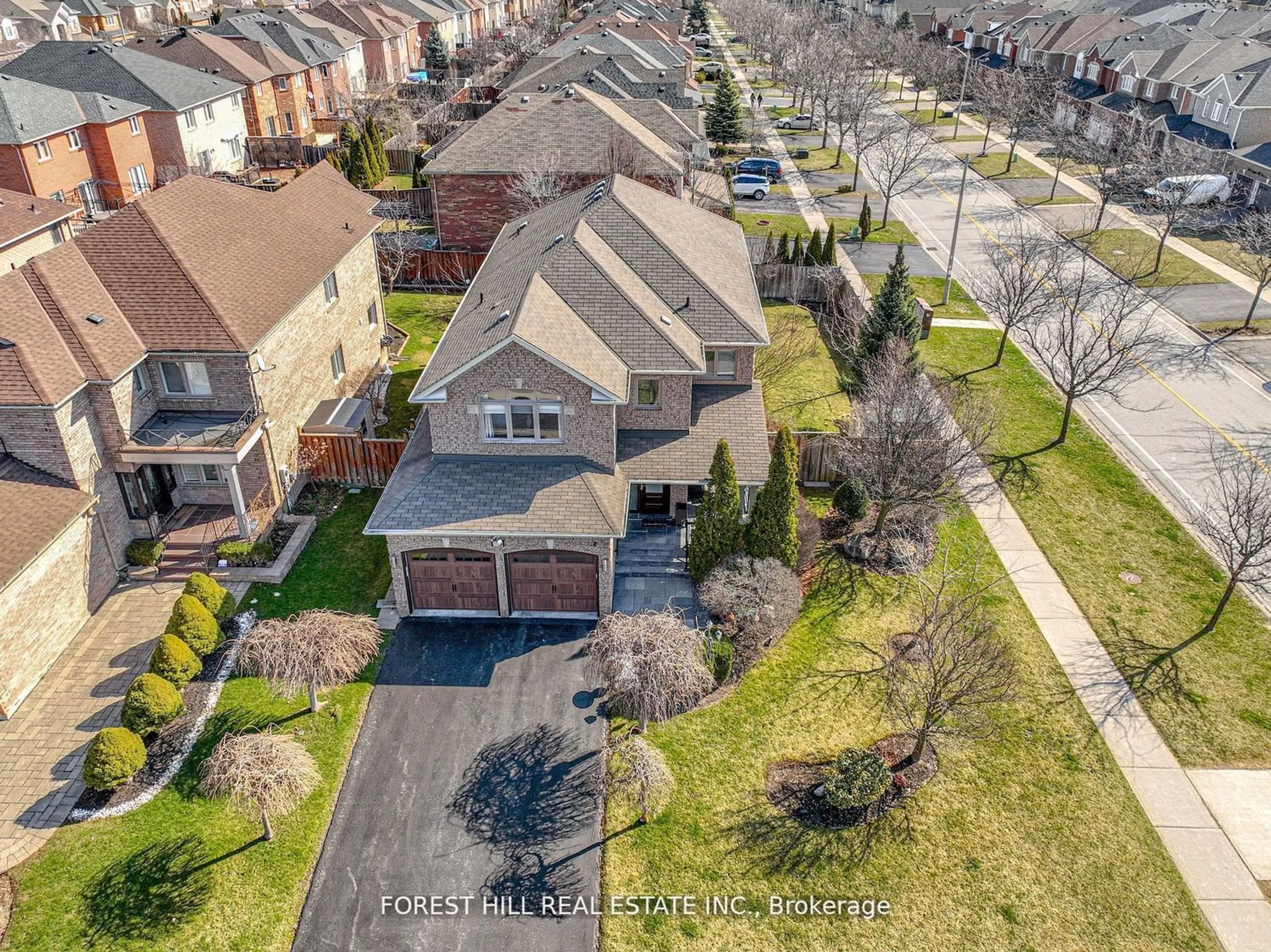 Frontside or backside of a home for 75 Shaftsbury Ave, Richmond Hill Ontario L4C 0R3