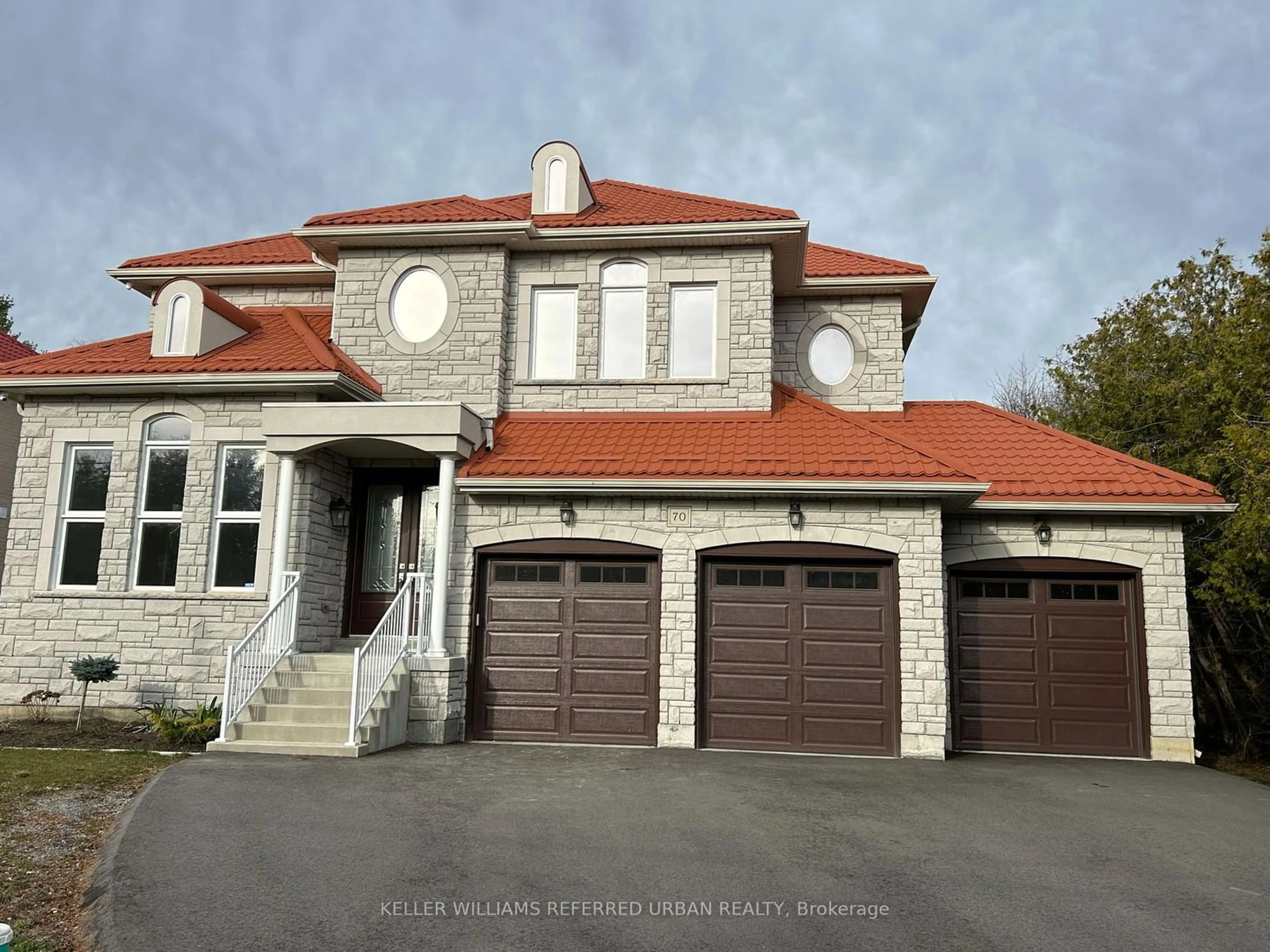 Outside view for 70 Brule Lake Way, Georgina Ontario L0E 1L0