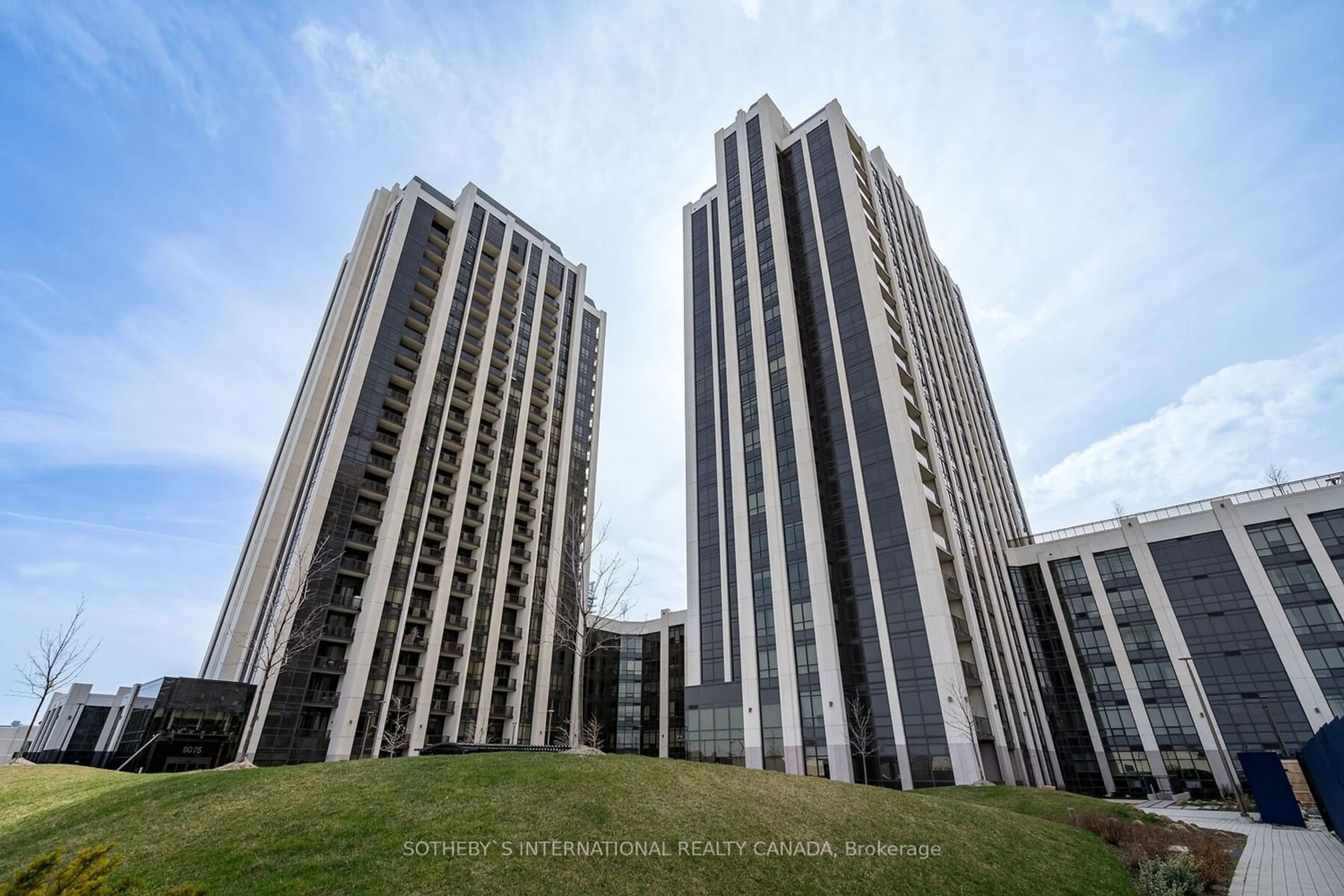 Outside view for 9085 Jane St #205, Vaughan Ontario L4K 0L8