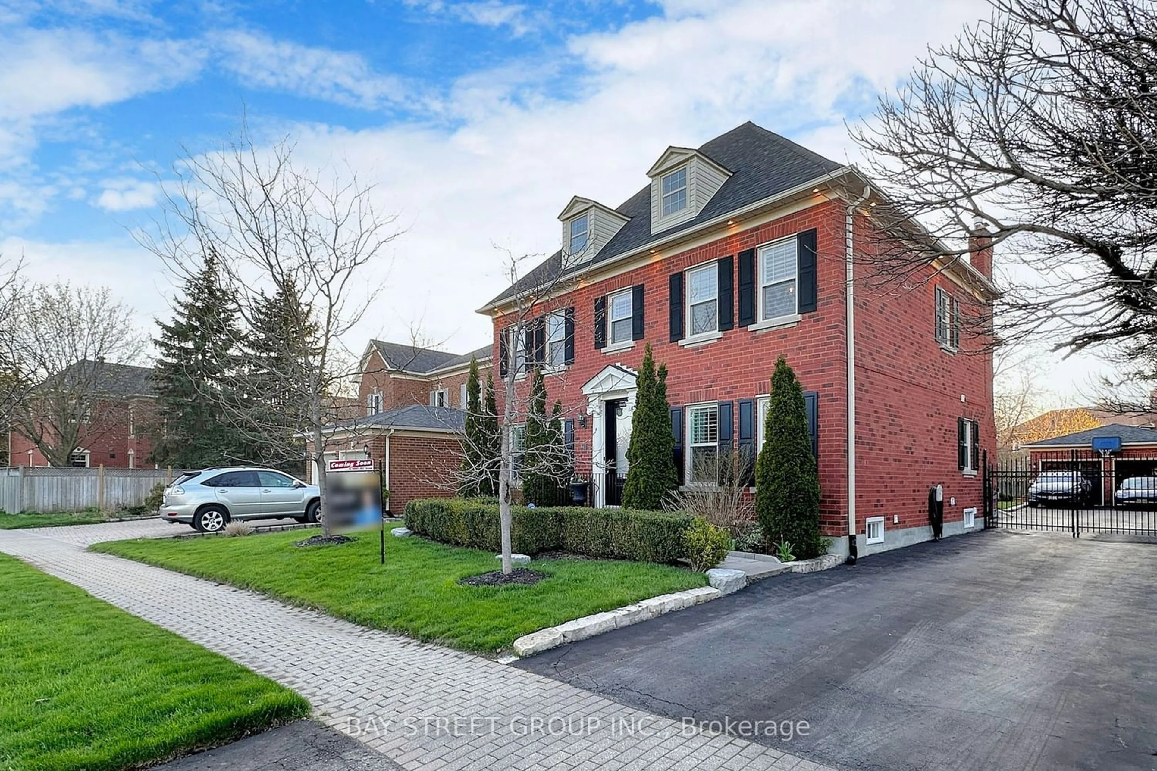 Home with brick exterior material for 58 Regent St, Richmond Hill Ontario L4C 9C3